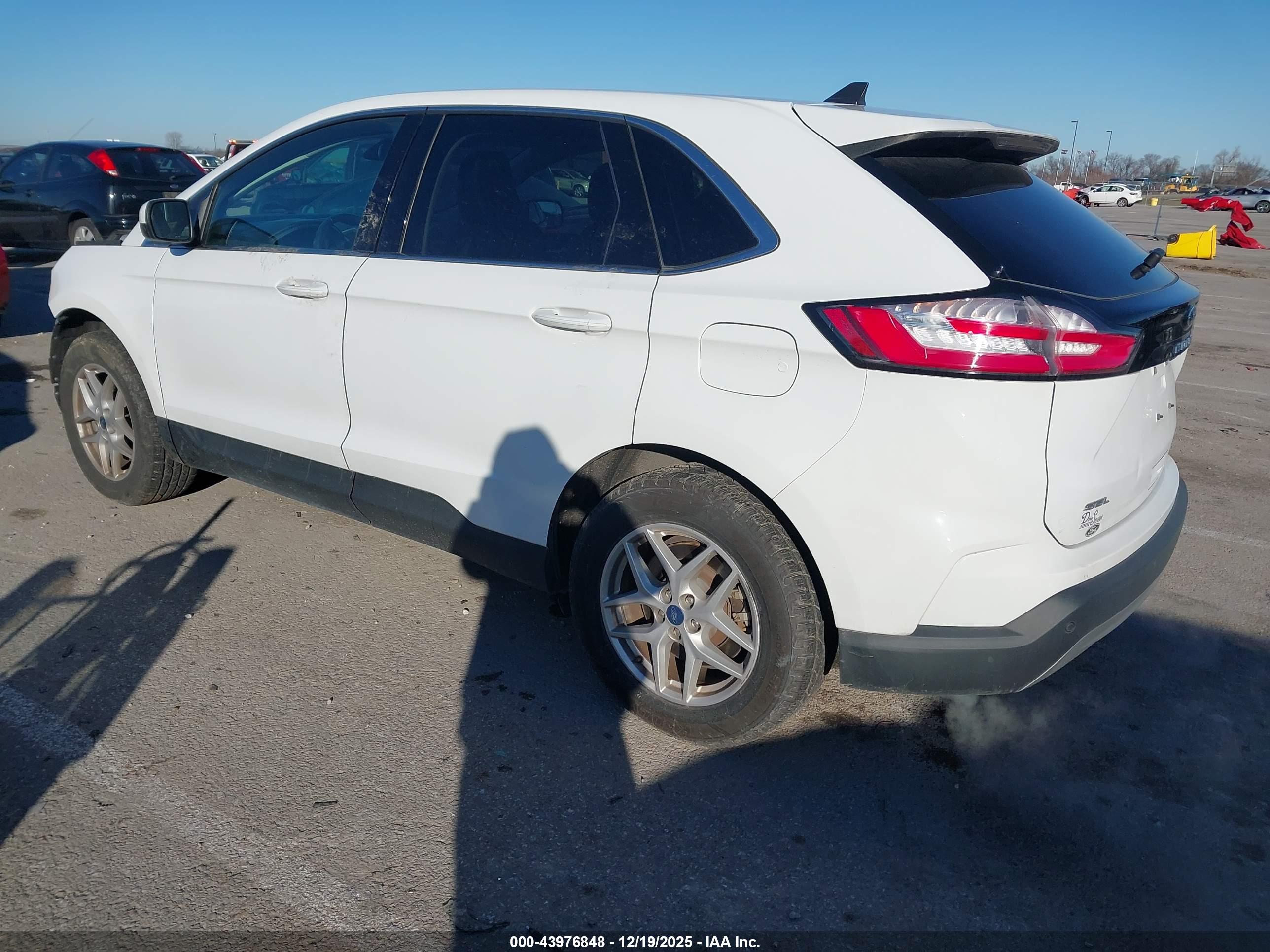 FORD EDGE image 3