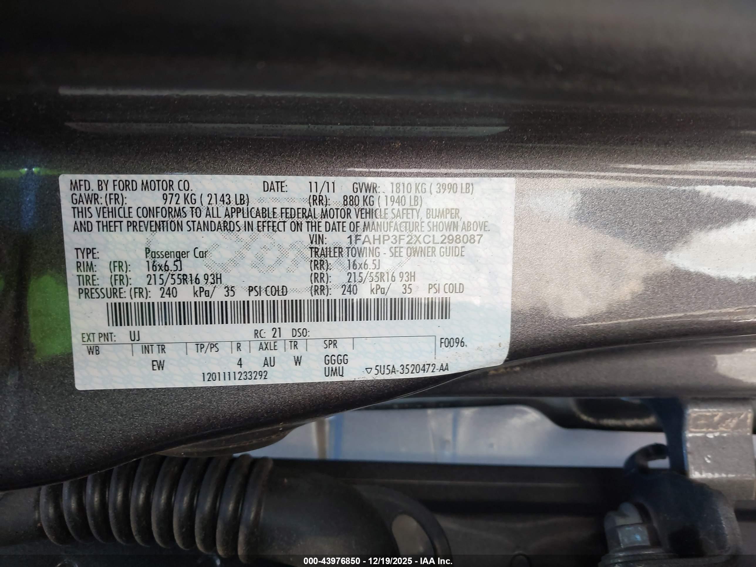 FORD FOCUS image 9