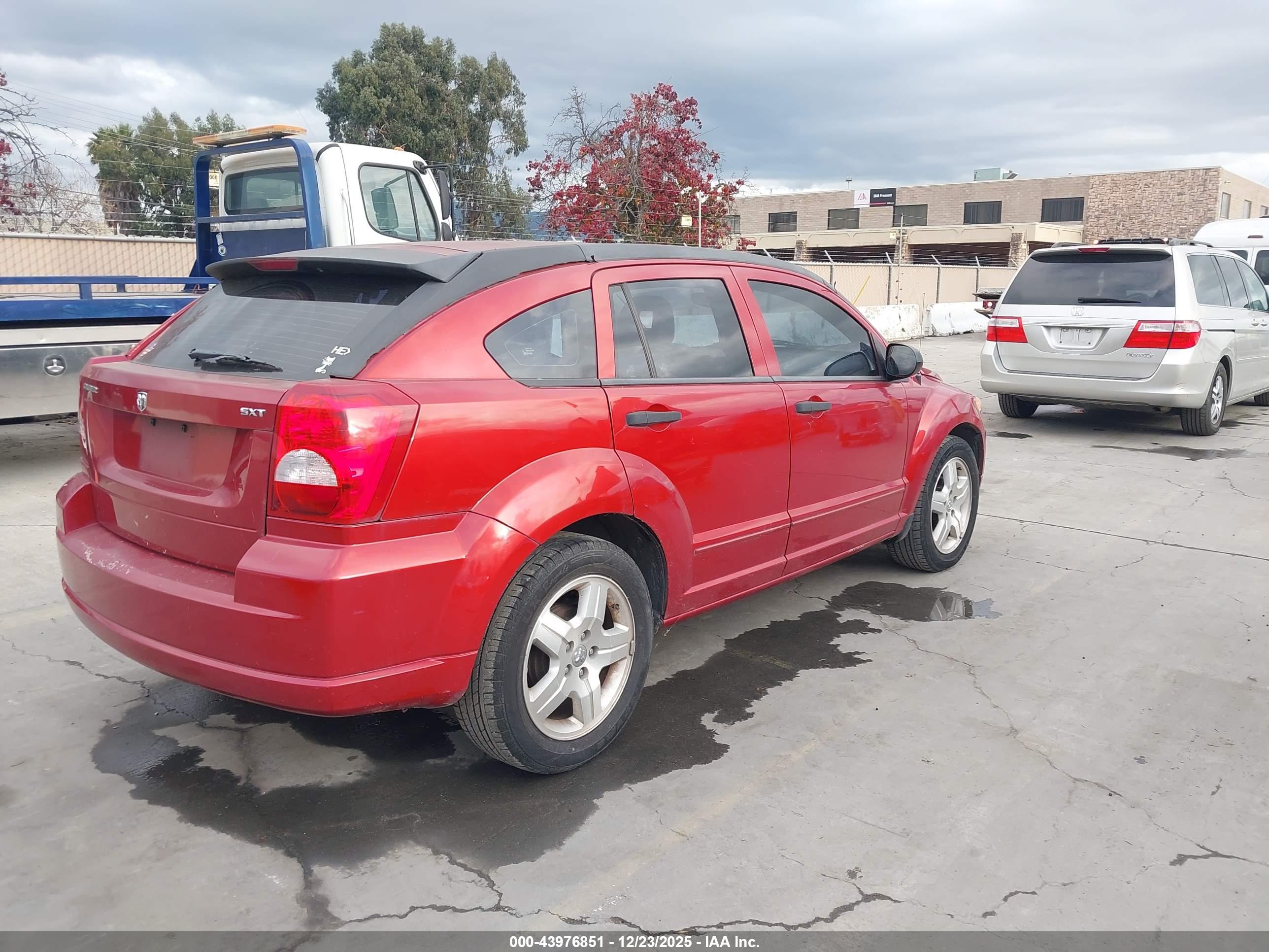 DODGE CALIBER image 4
