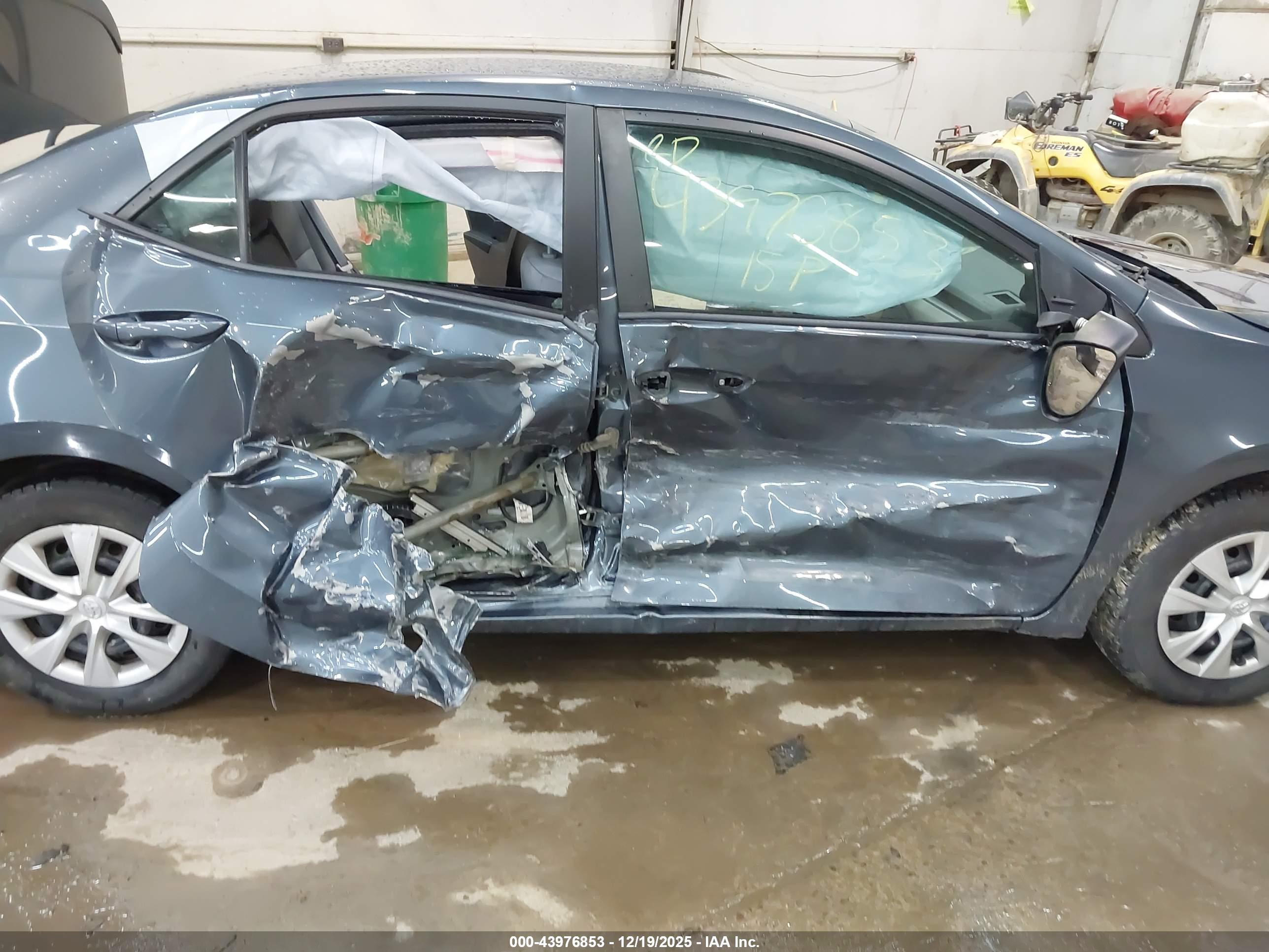 TOYOTA COROLLA image 6