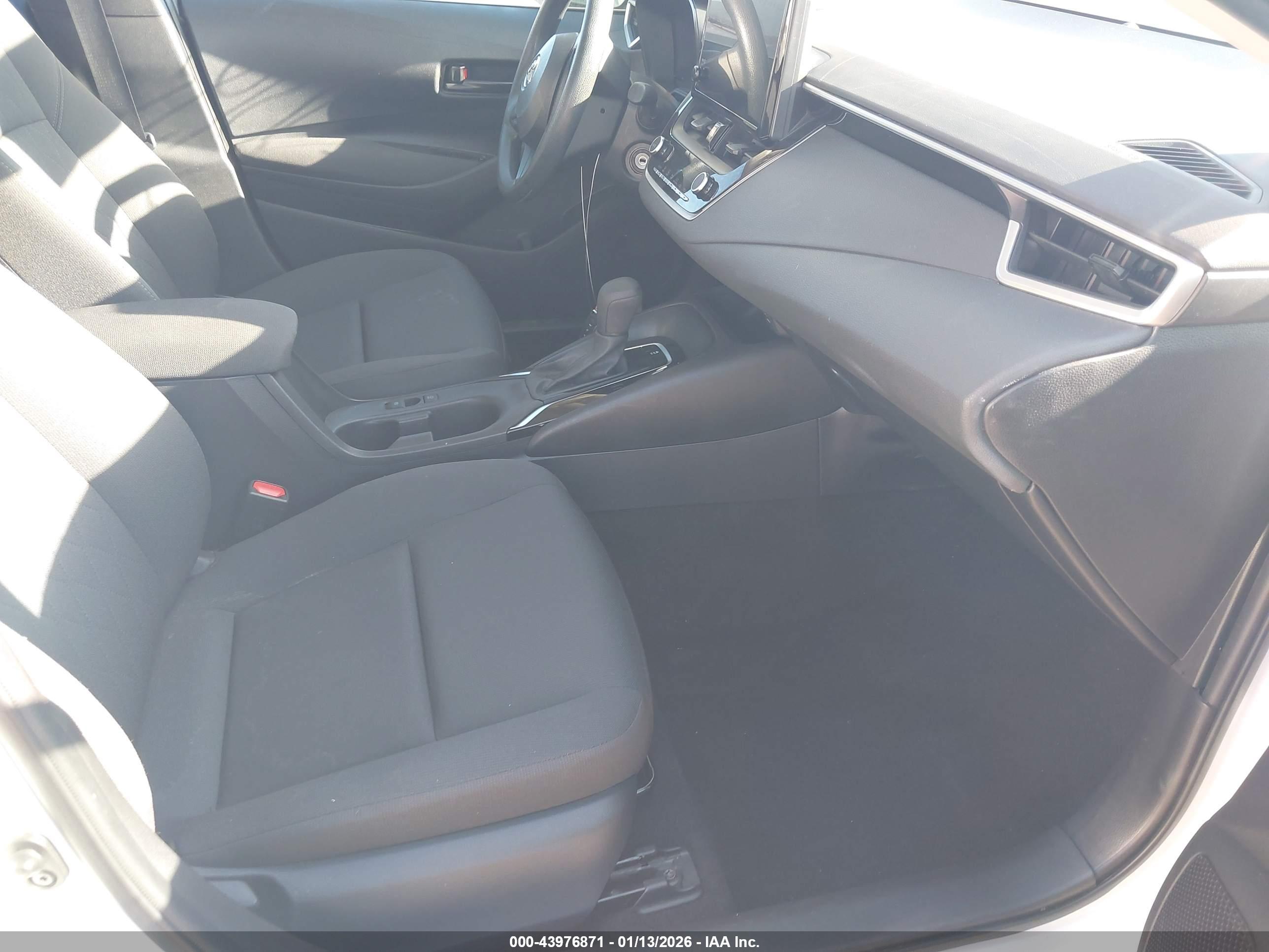 TOYOTA COROLLA image 5