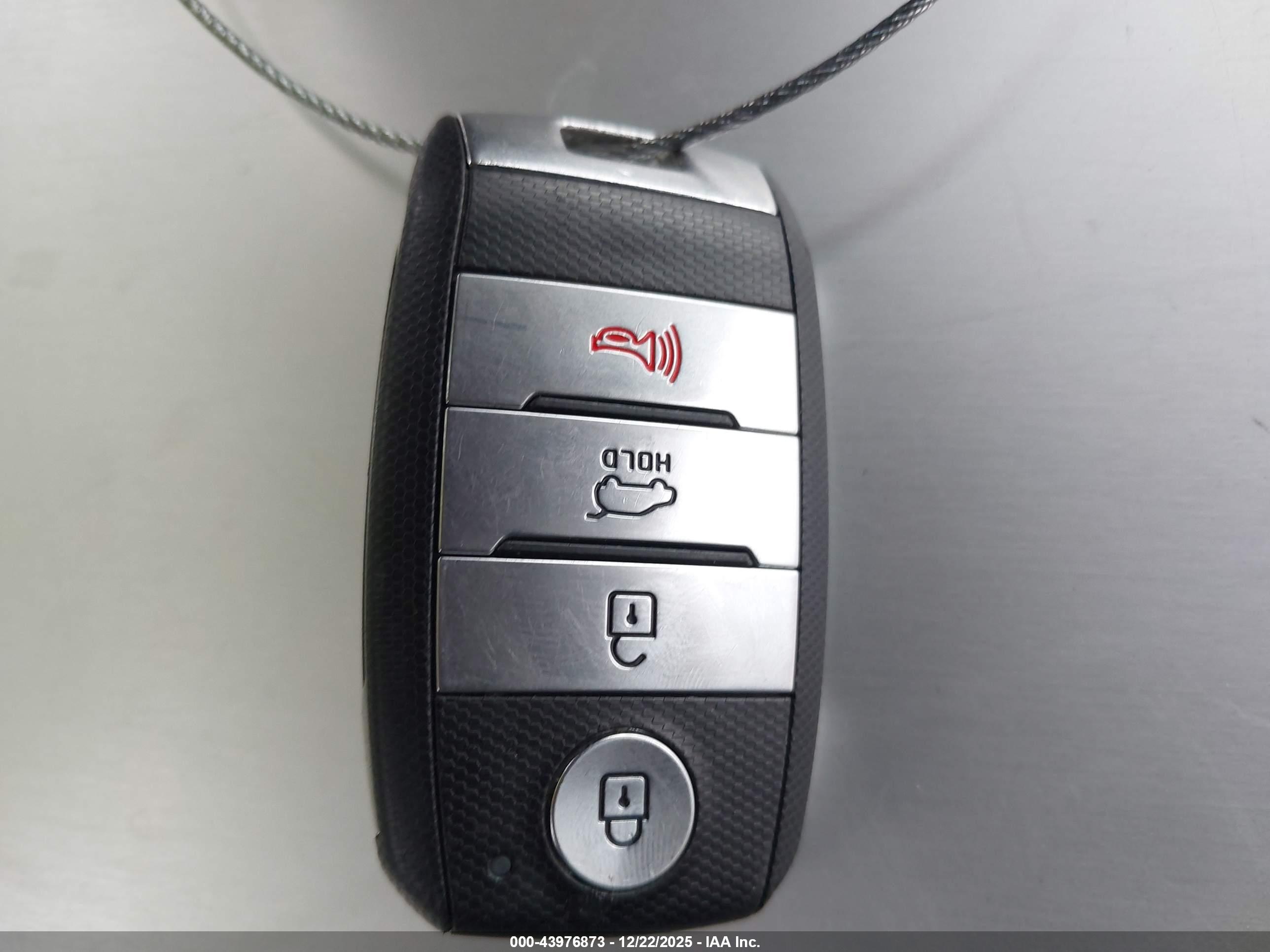 KIA SPORTAGE image 11