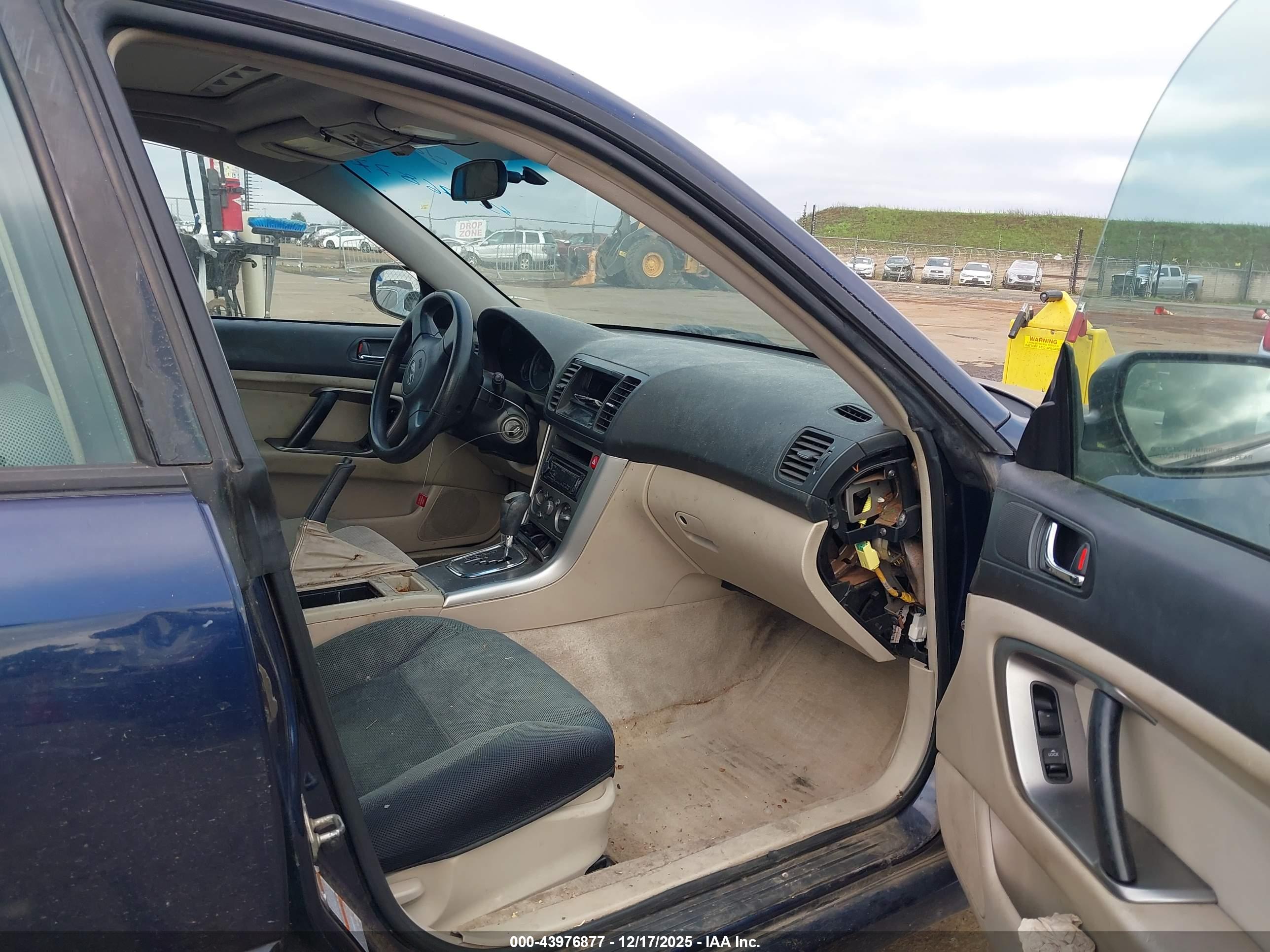 SUBARU LEGACY image 5