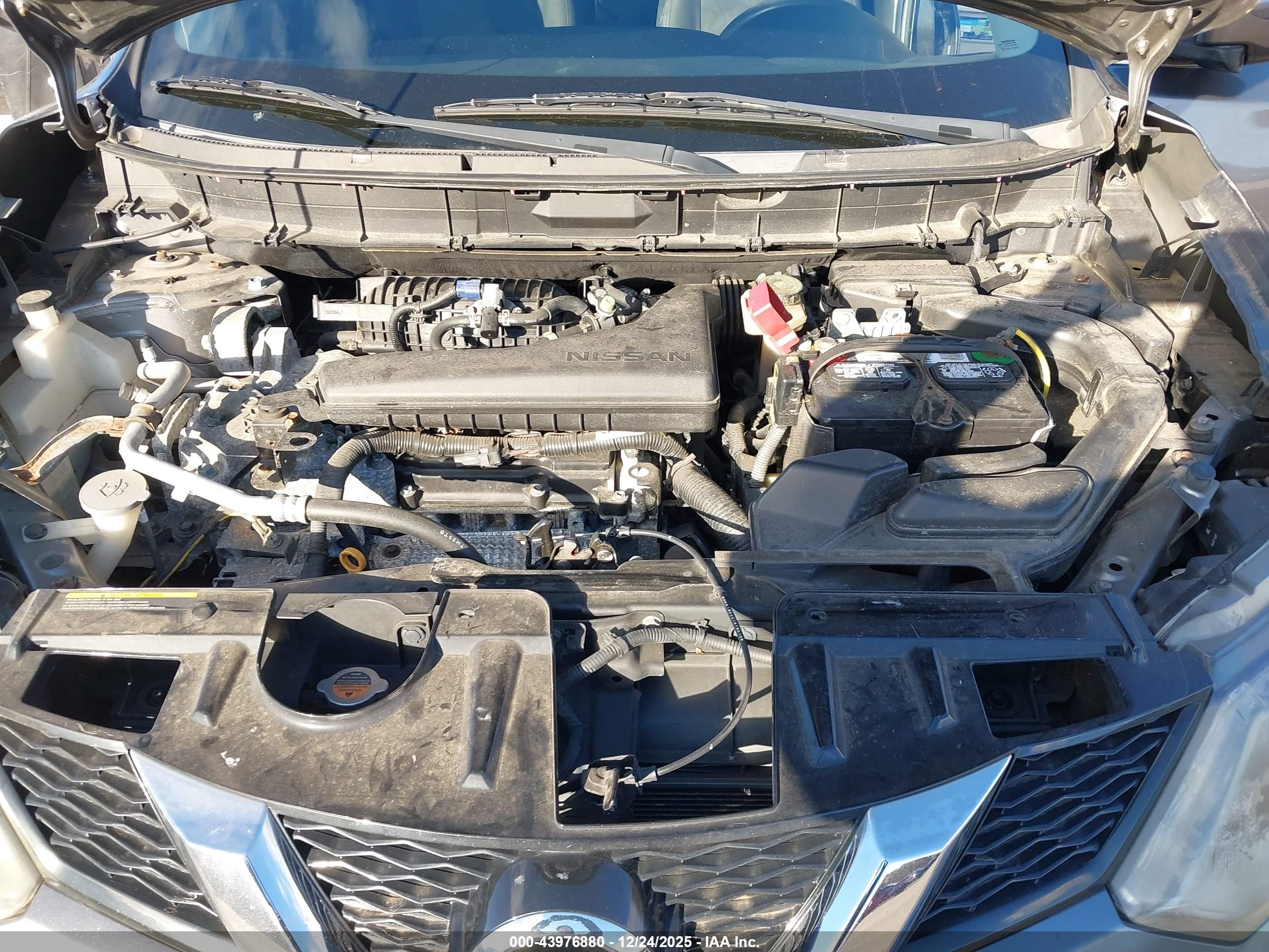 NISSAN ROGUE image 10