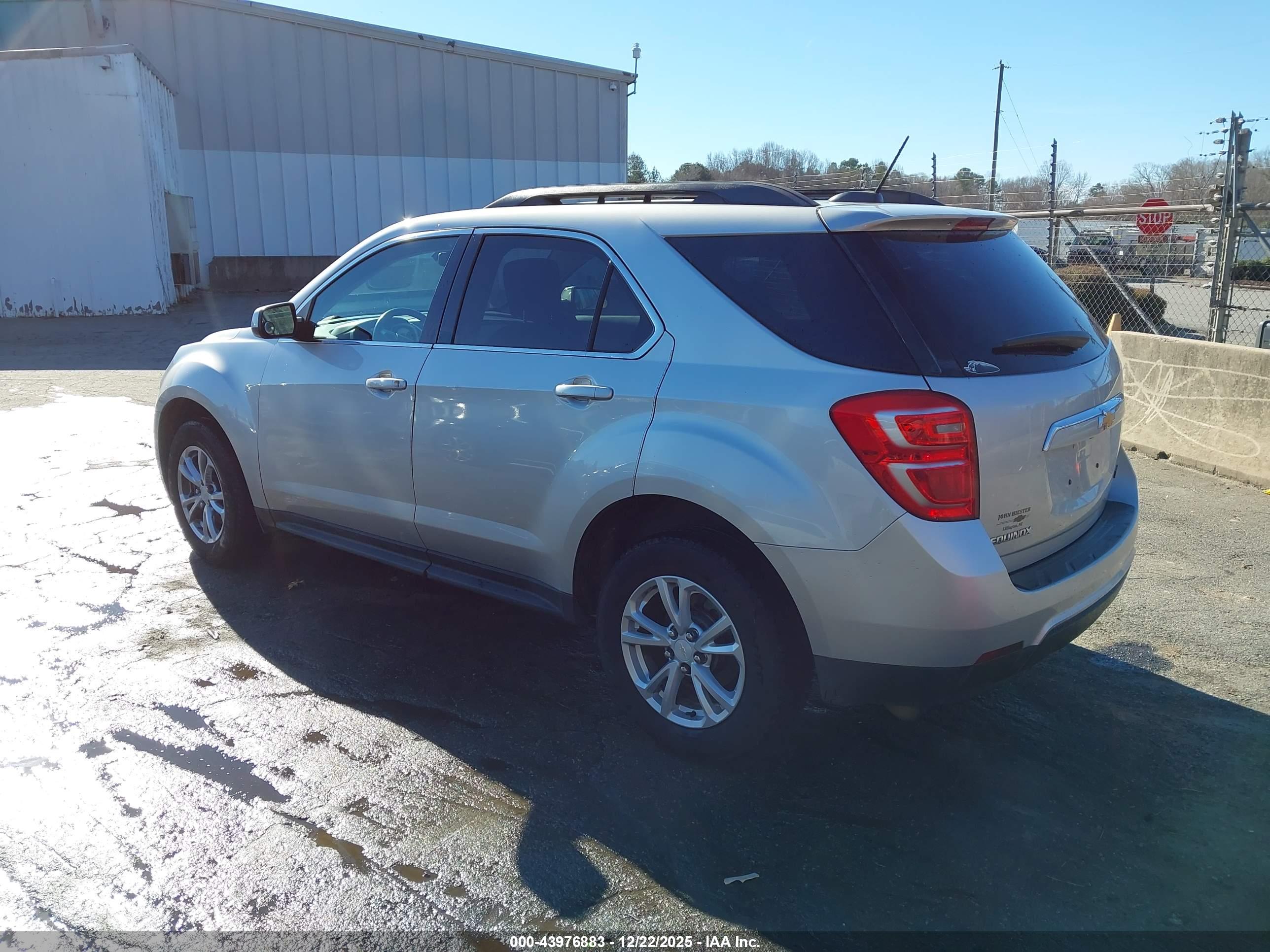 CHEVROLET EQUINOX image 3