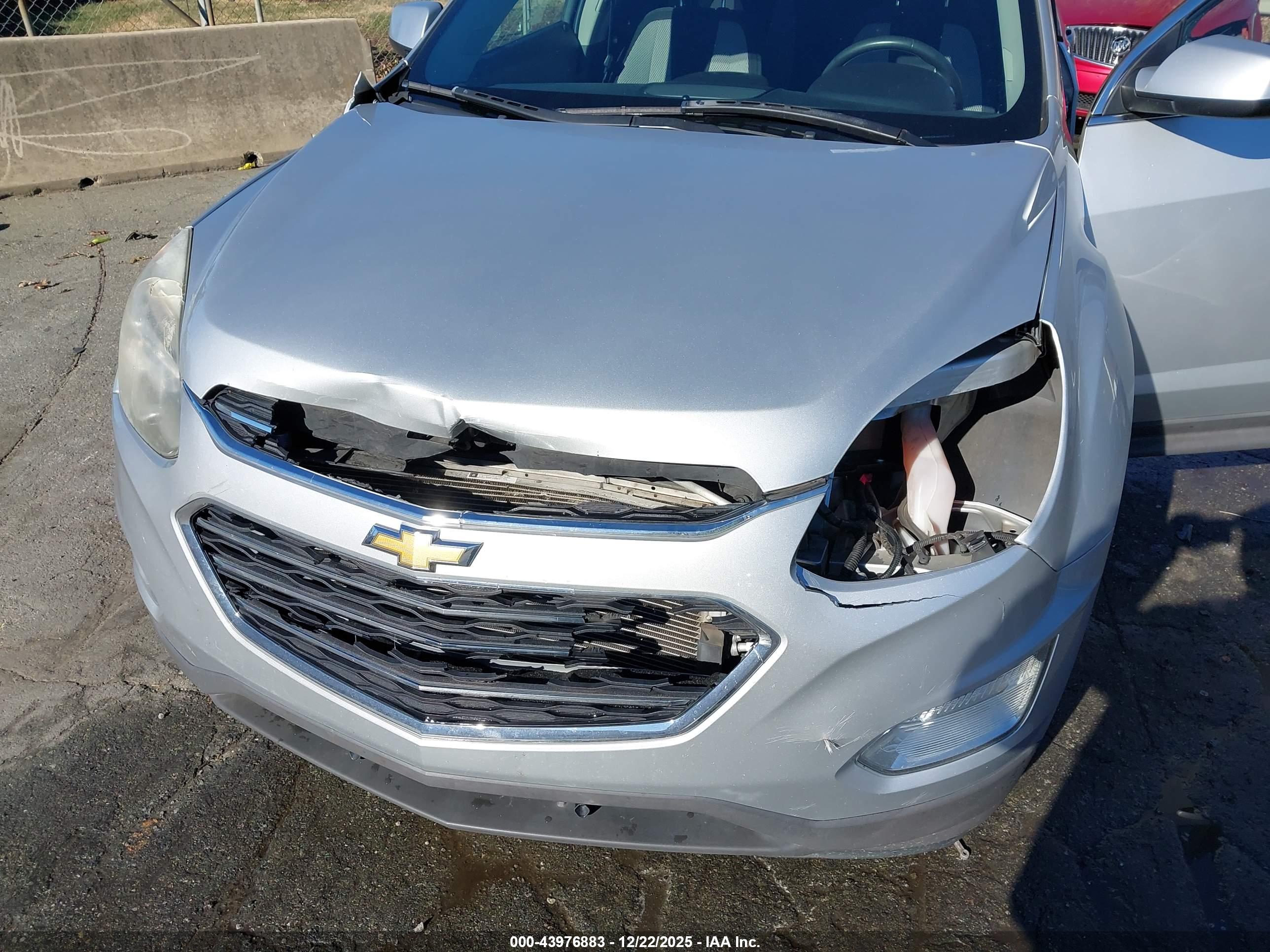 CHEVROLET EQUINOX image 6
