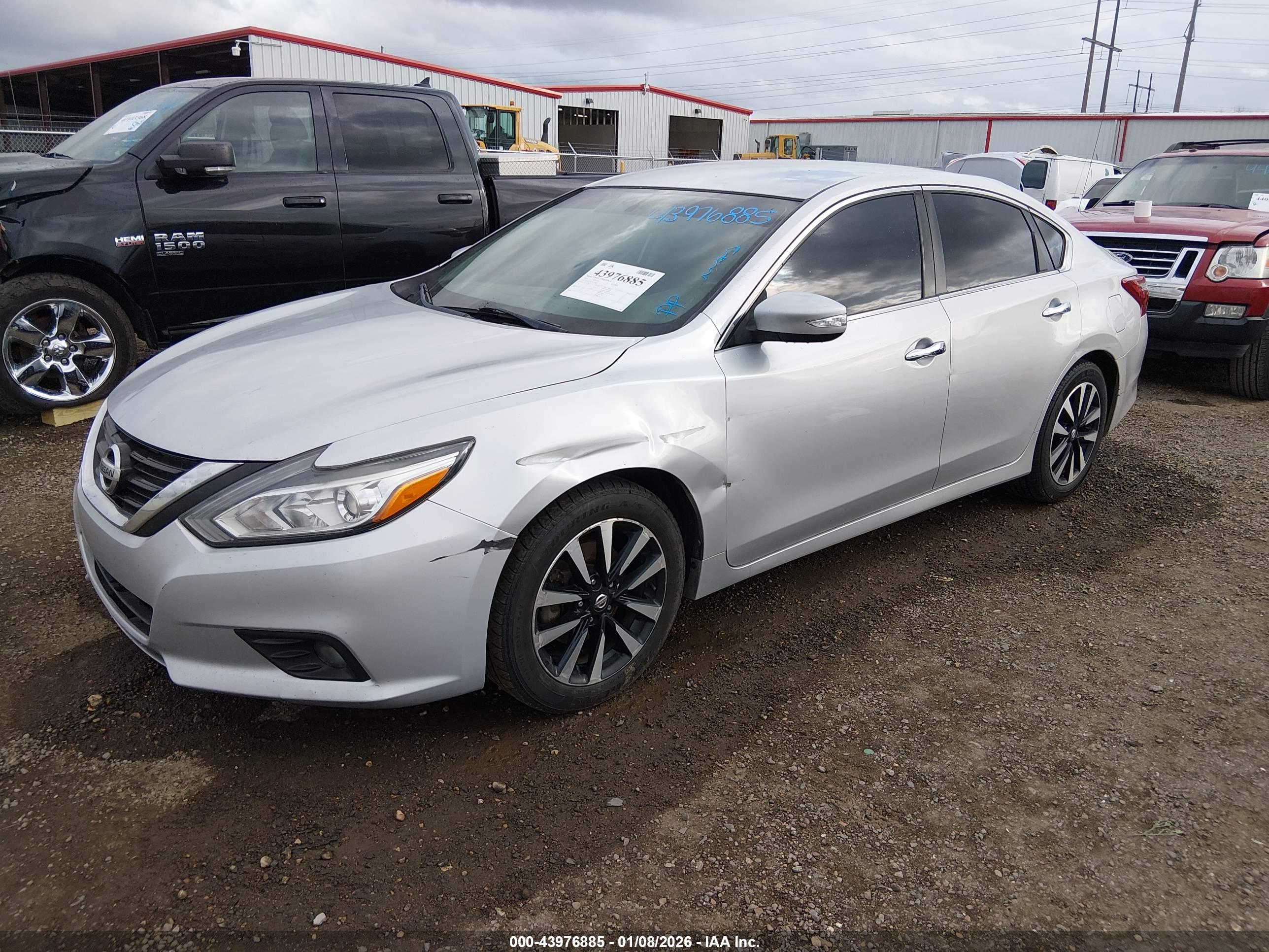 NISSAN ALTIMA image 2