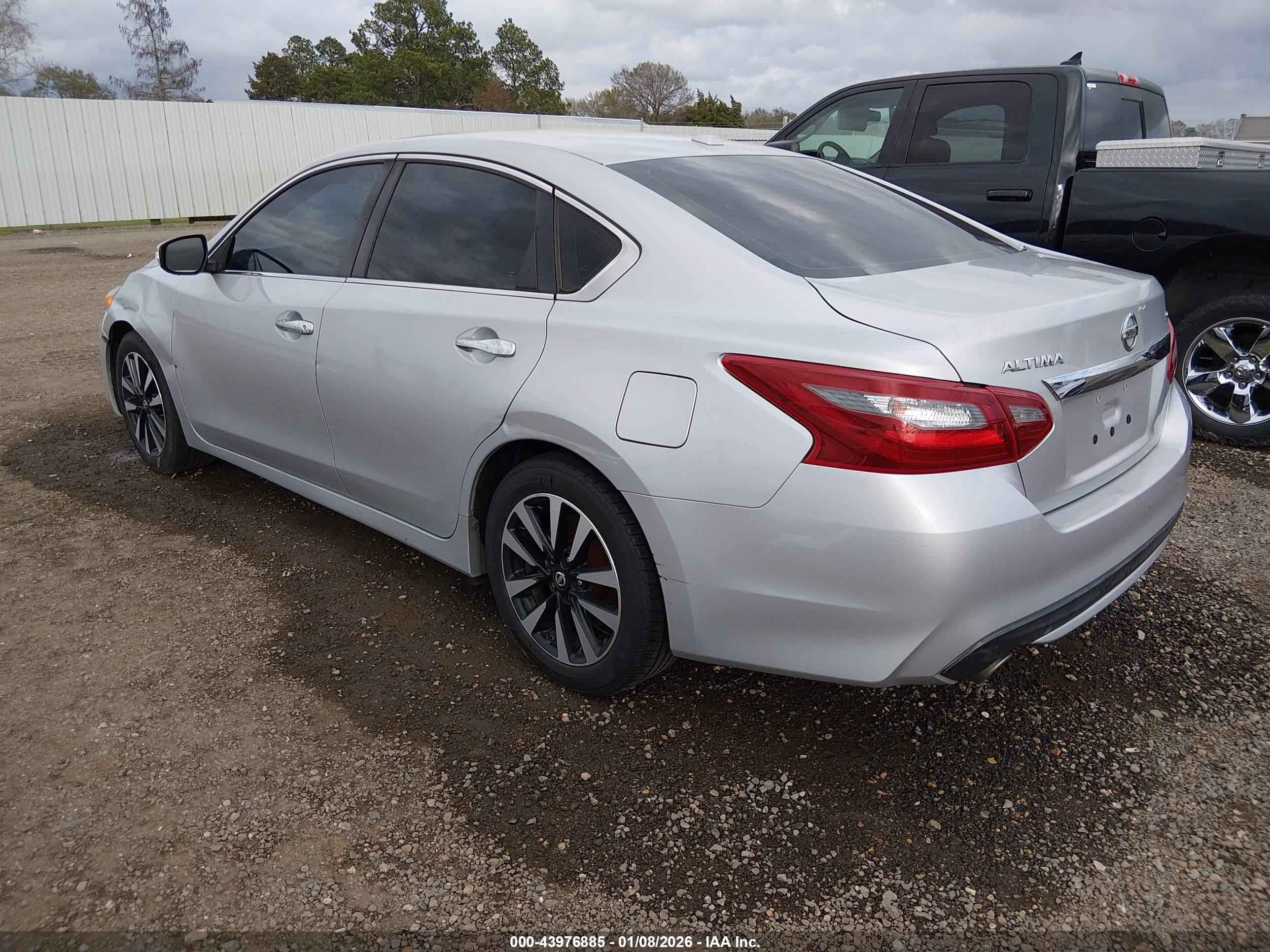 NISSAN ALTIMA image 3