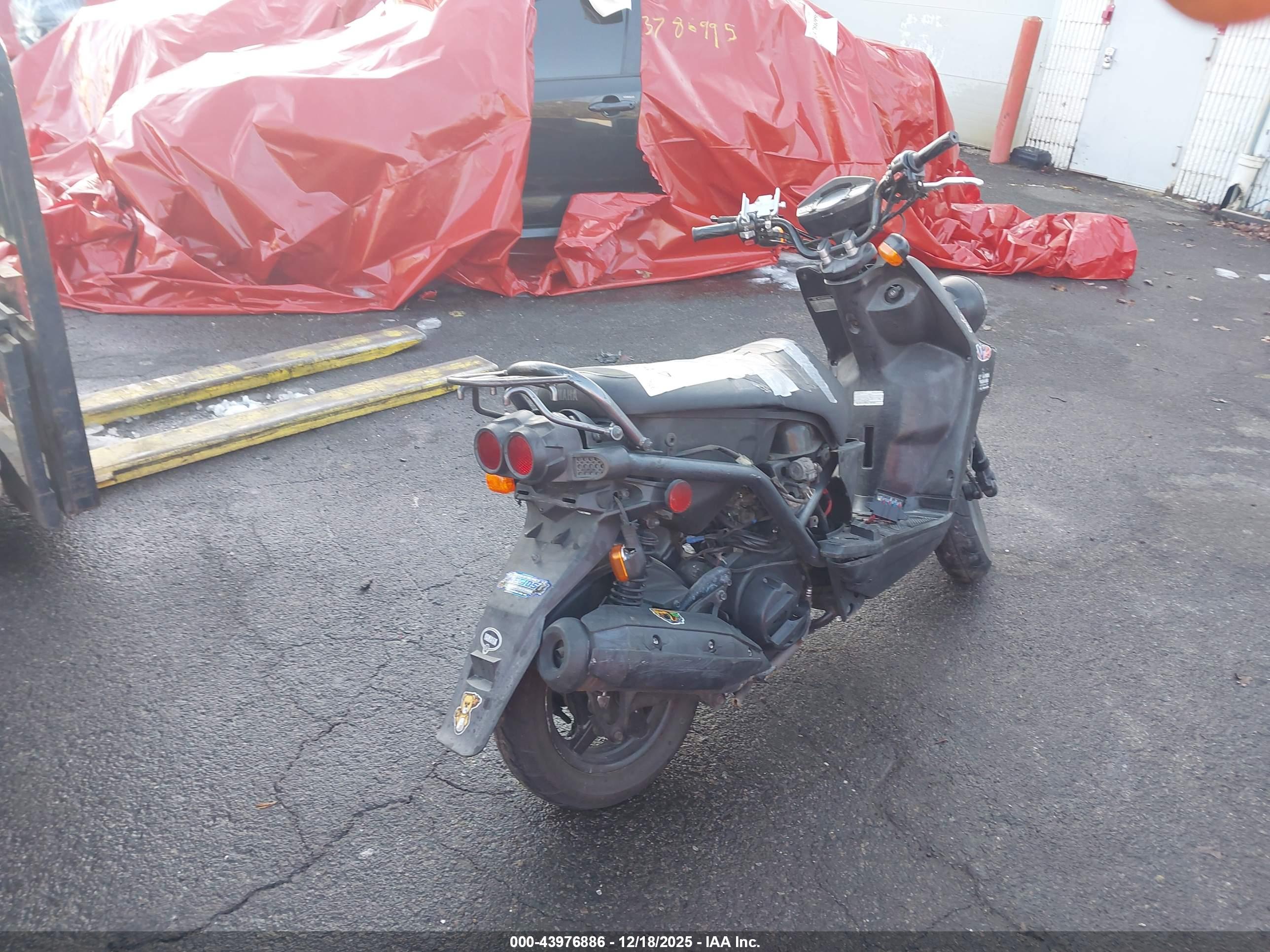 YAMAHA YW125 image 4