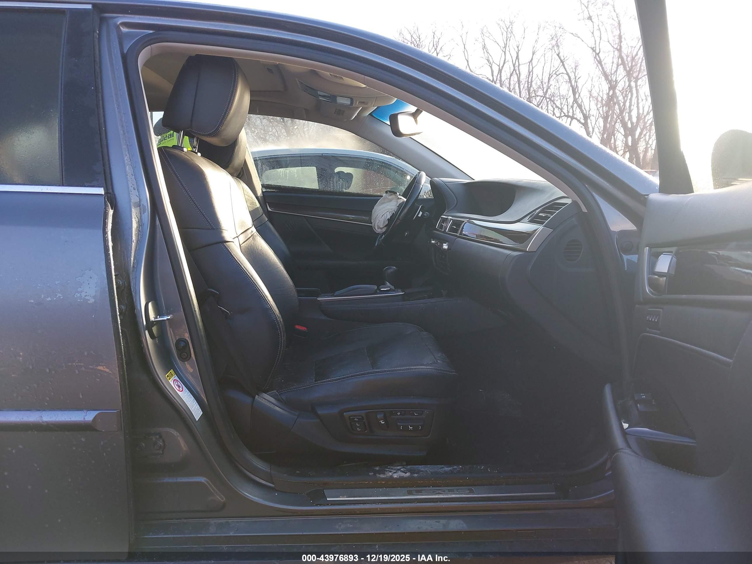 LEXUS GS image 5
