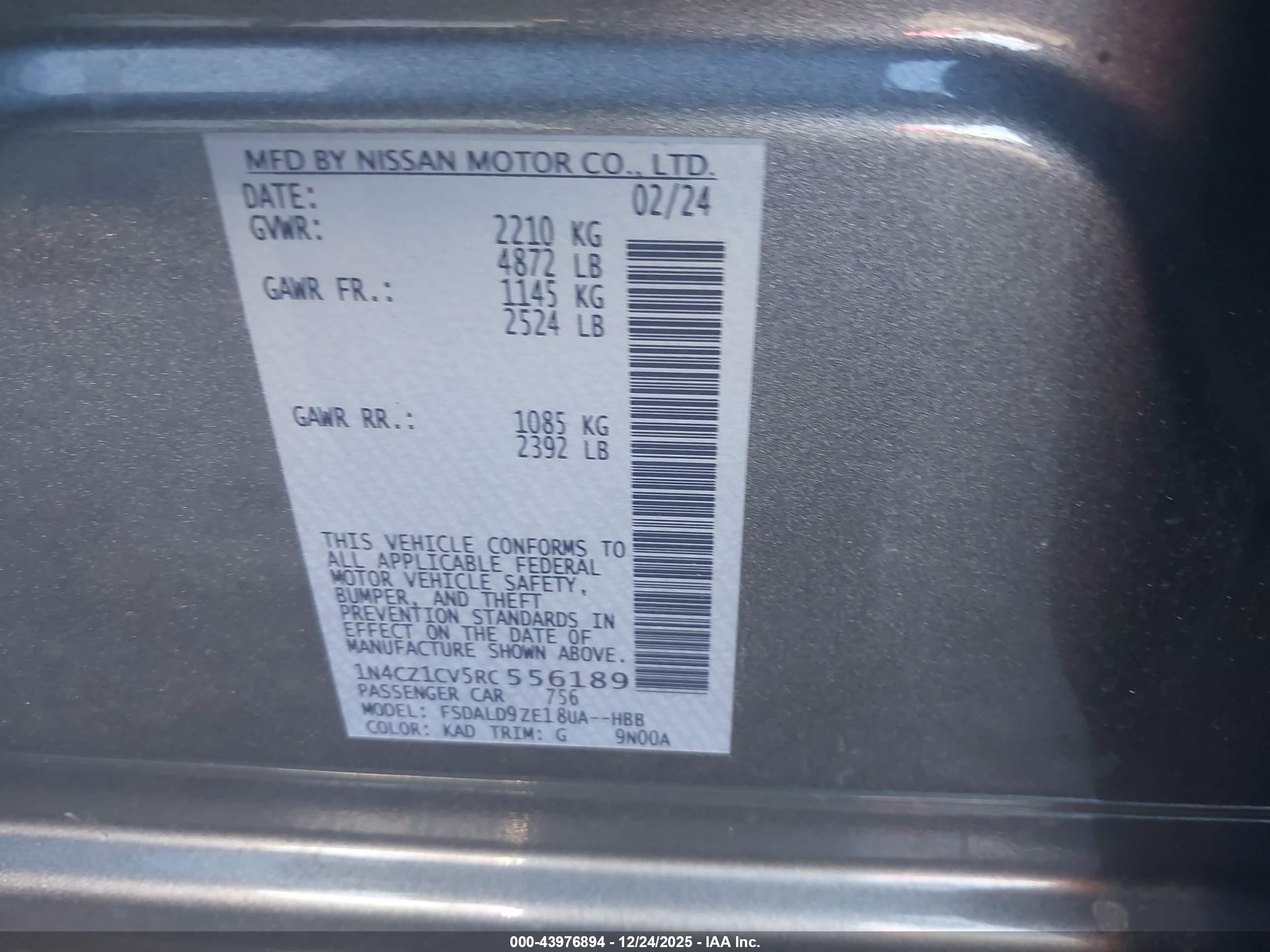 NISSAN LEAF image 9