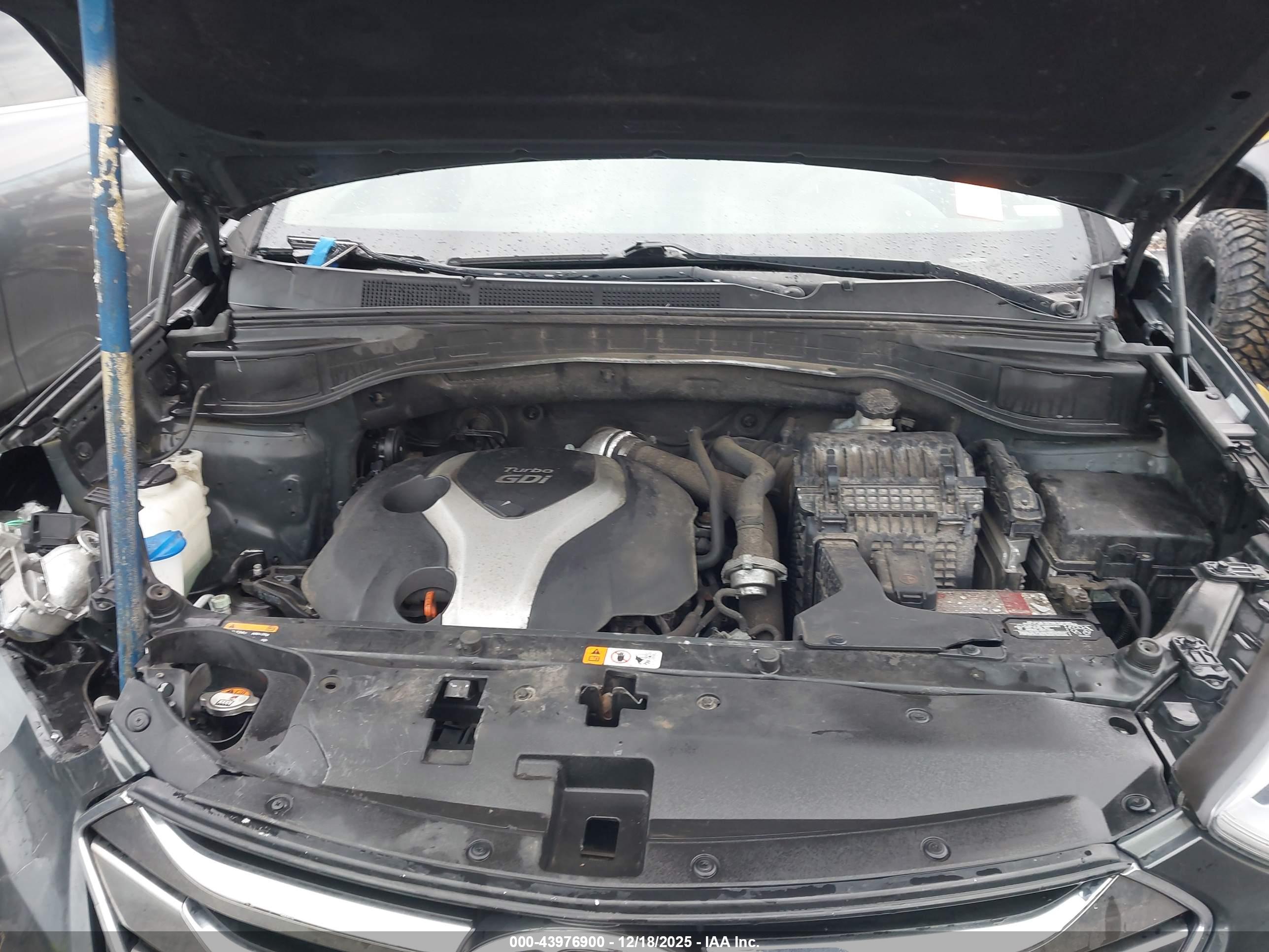 HYUNDAI SANTA image 10