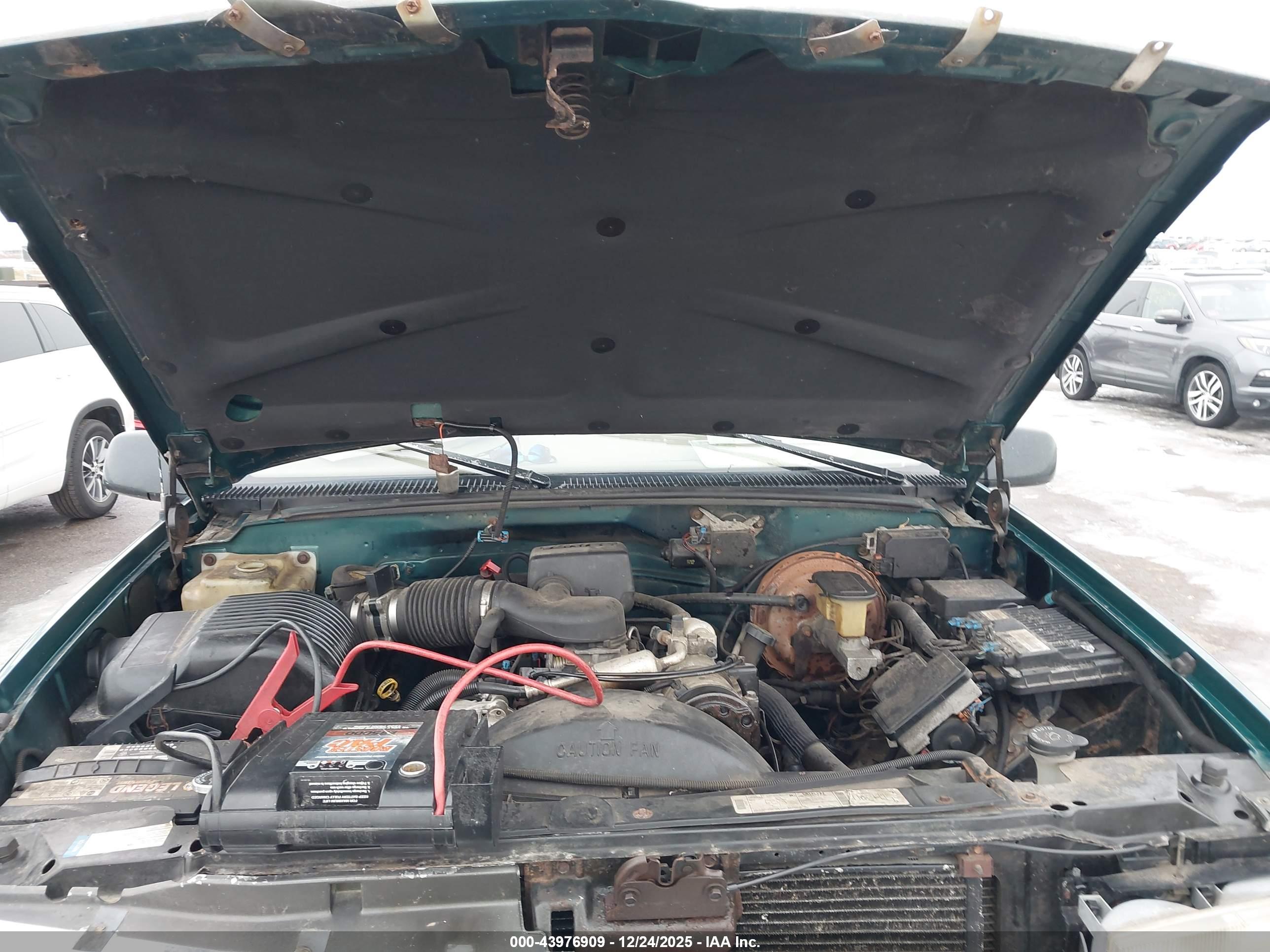 CHEVROLET K1500 image 10
