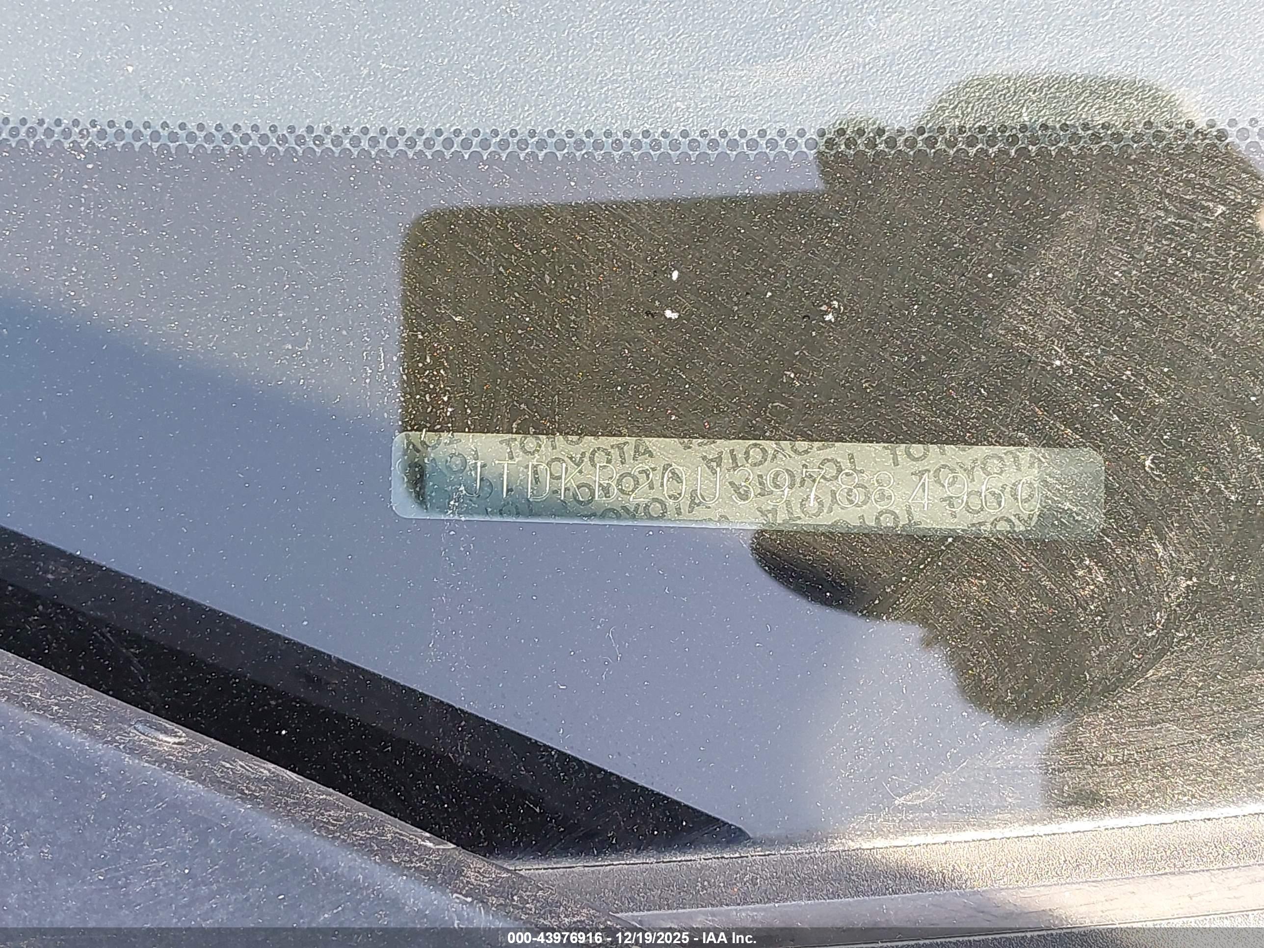 TOYOTA PRIUS image 9