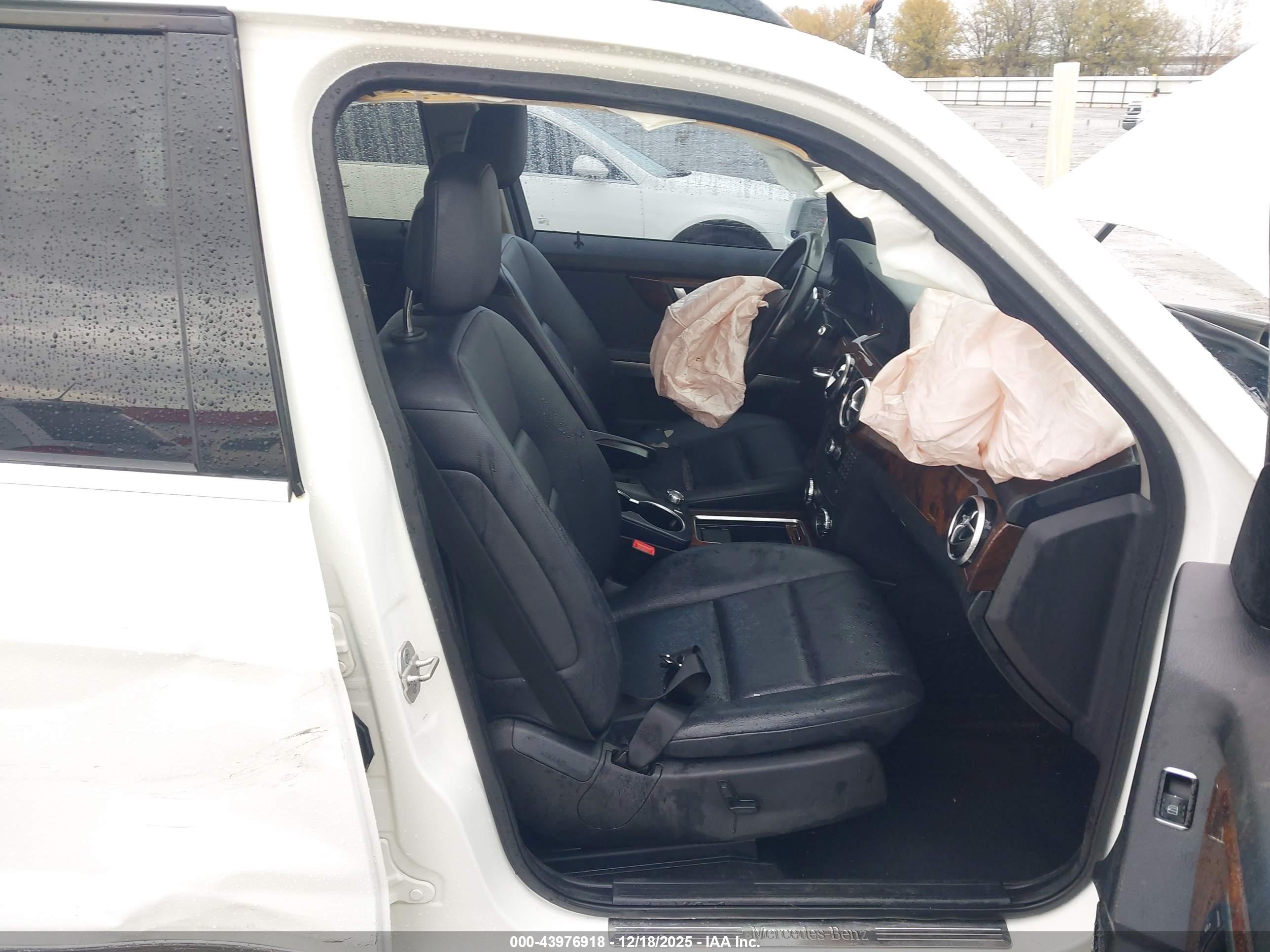MERCEDES-BENZ GLK image 5