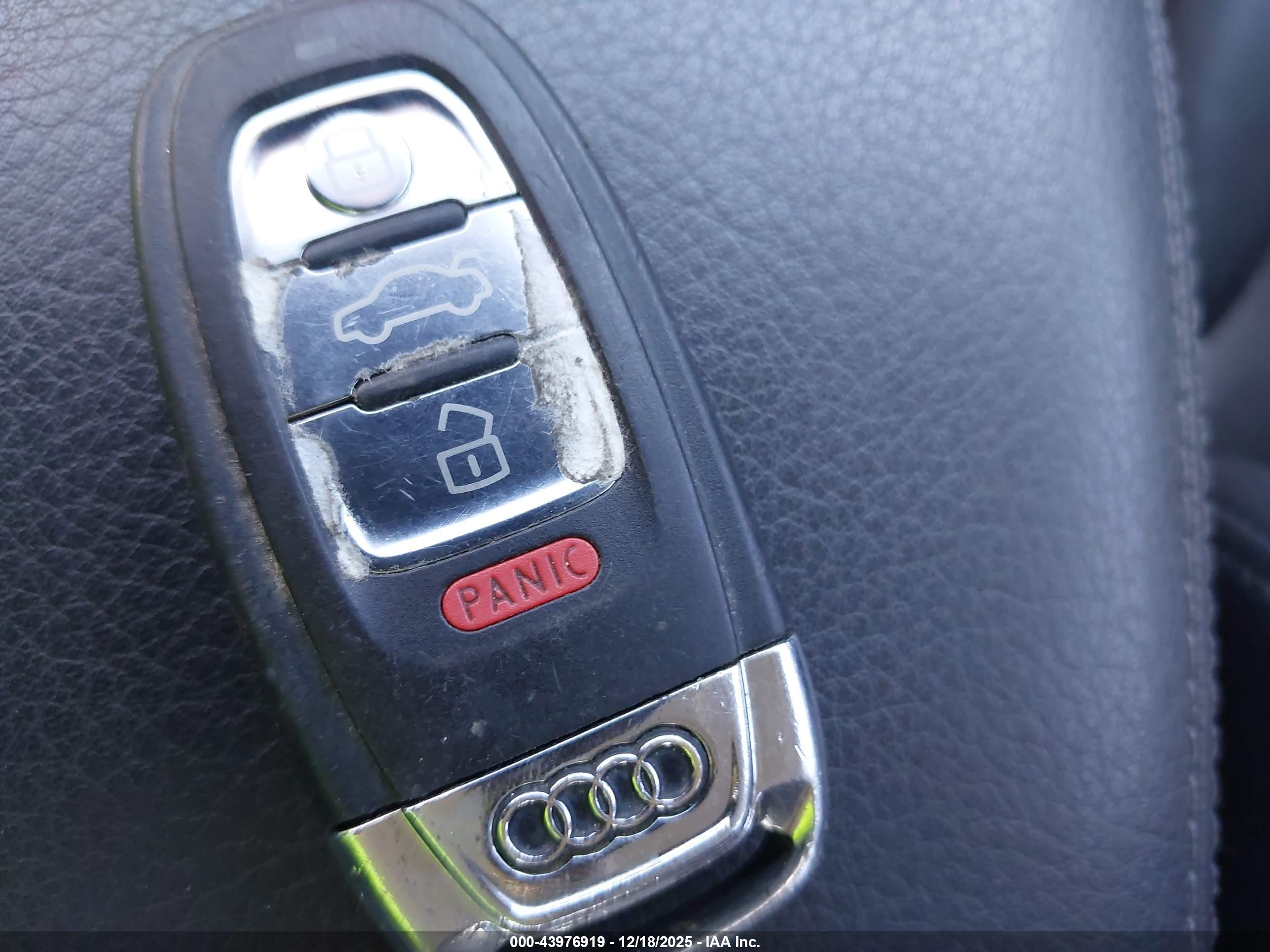 AUDI A4 image 11