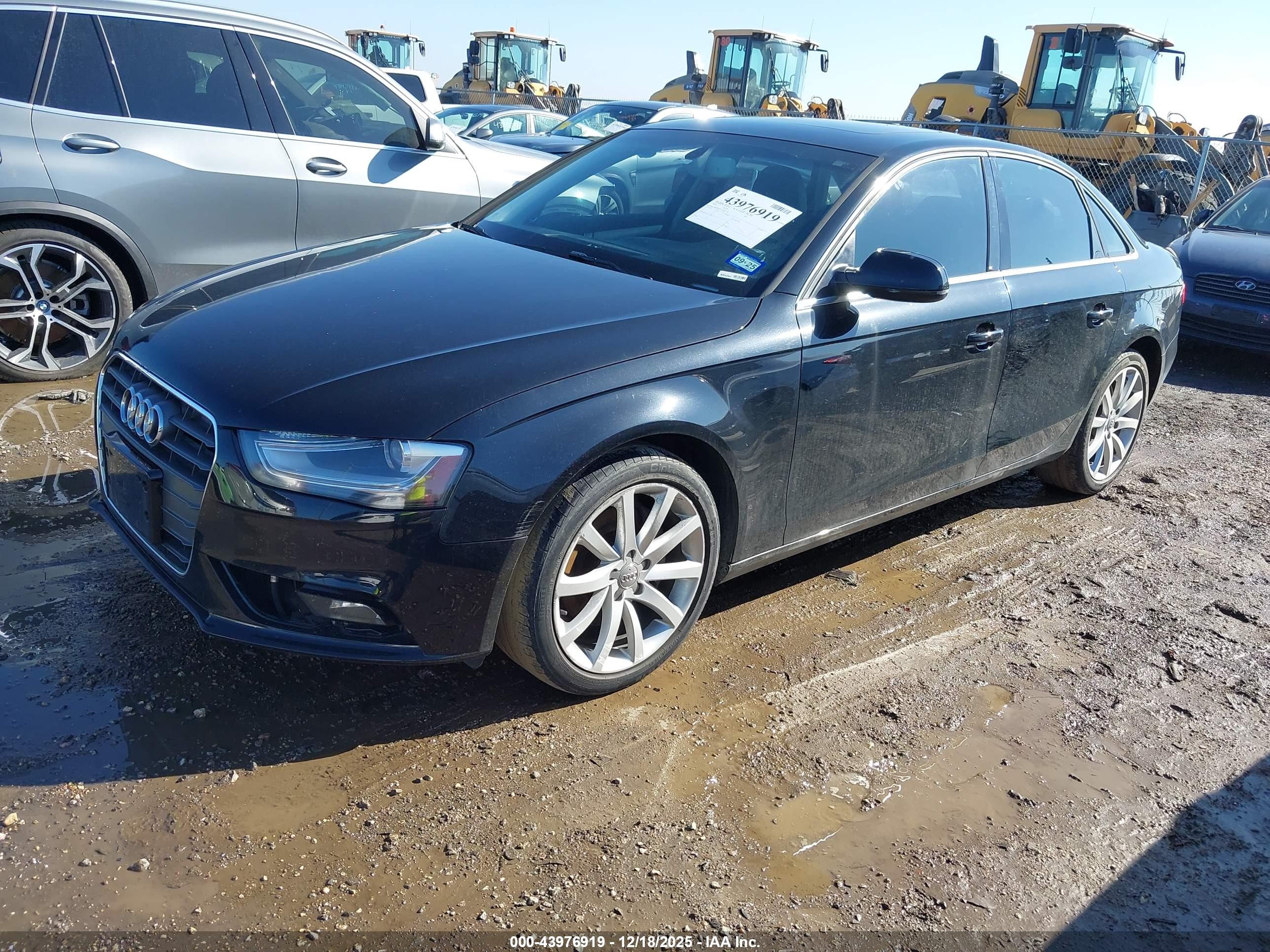 AUDI A4 image 2