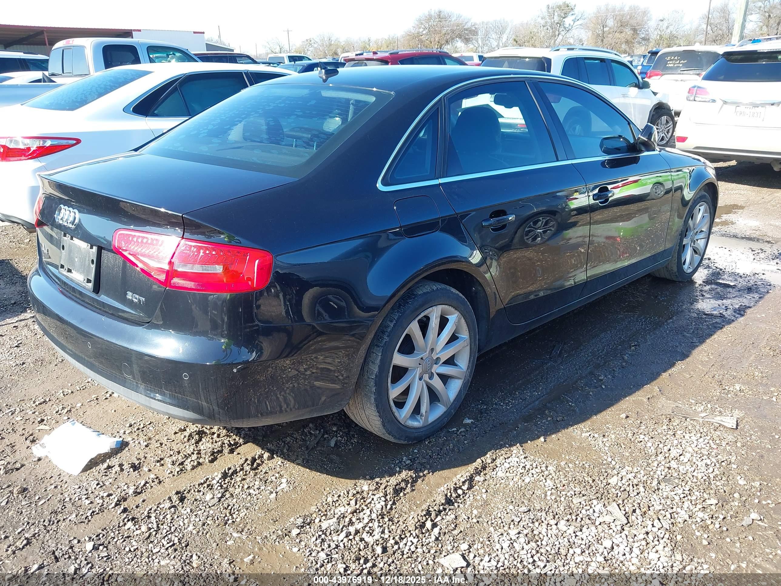 AUDI A4 image 4