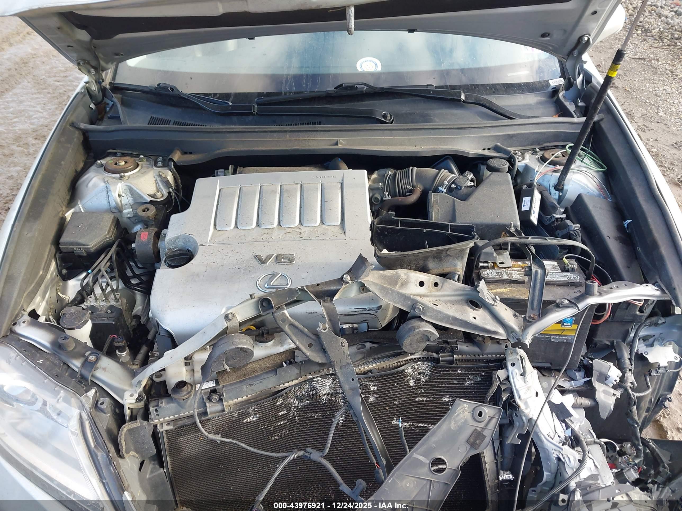 LEXUS ES image 10