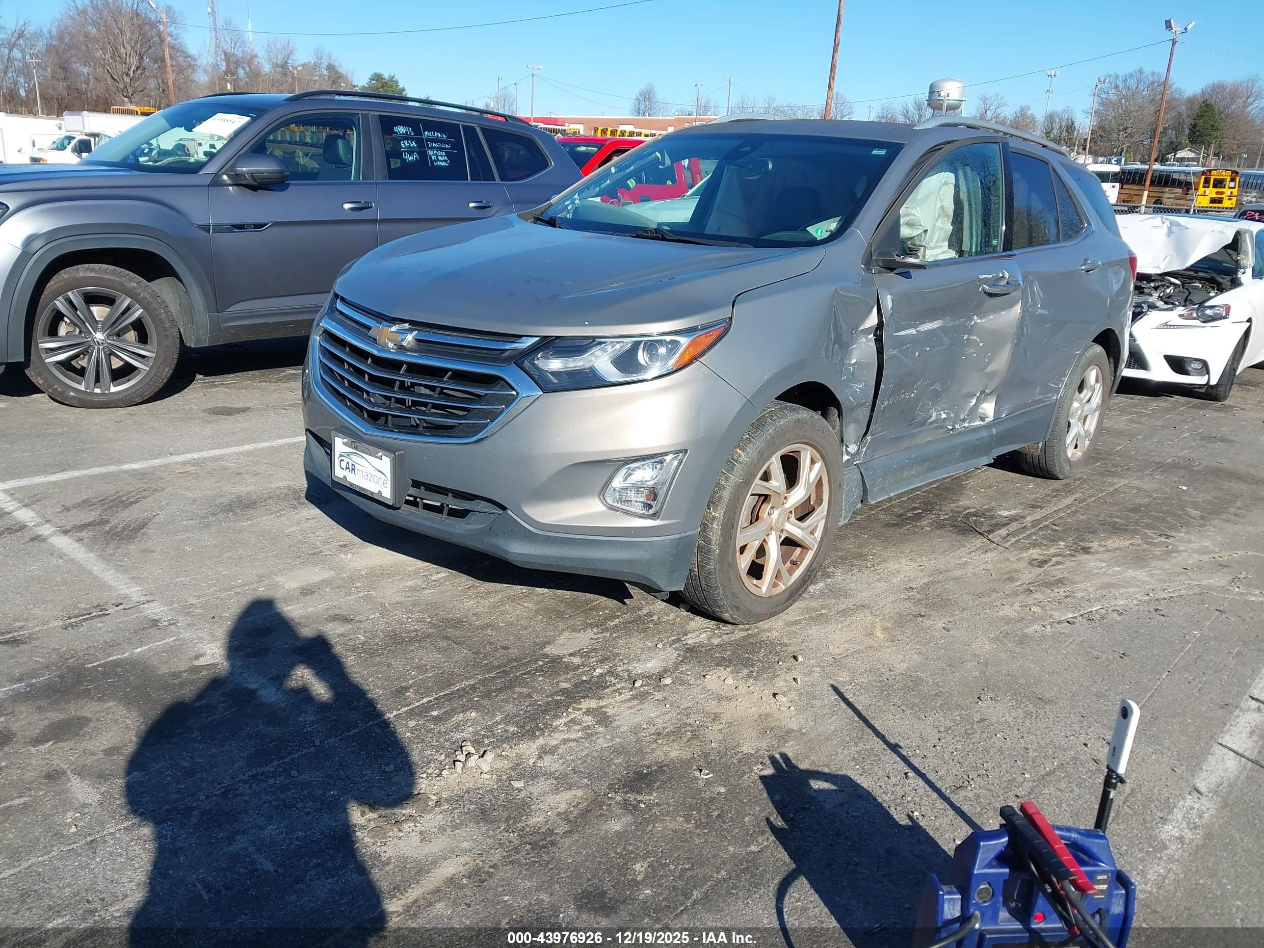 CHEVROLET EQUINOX image 2