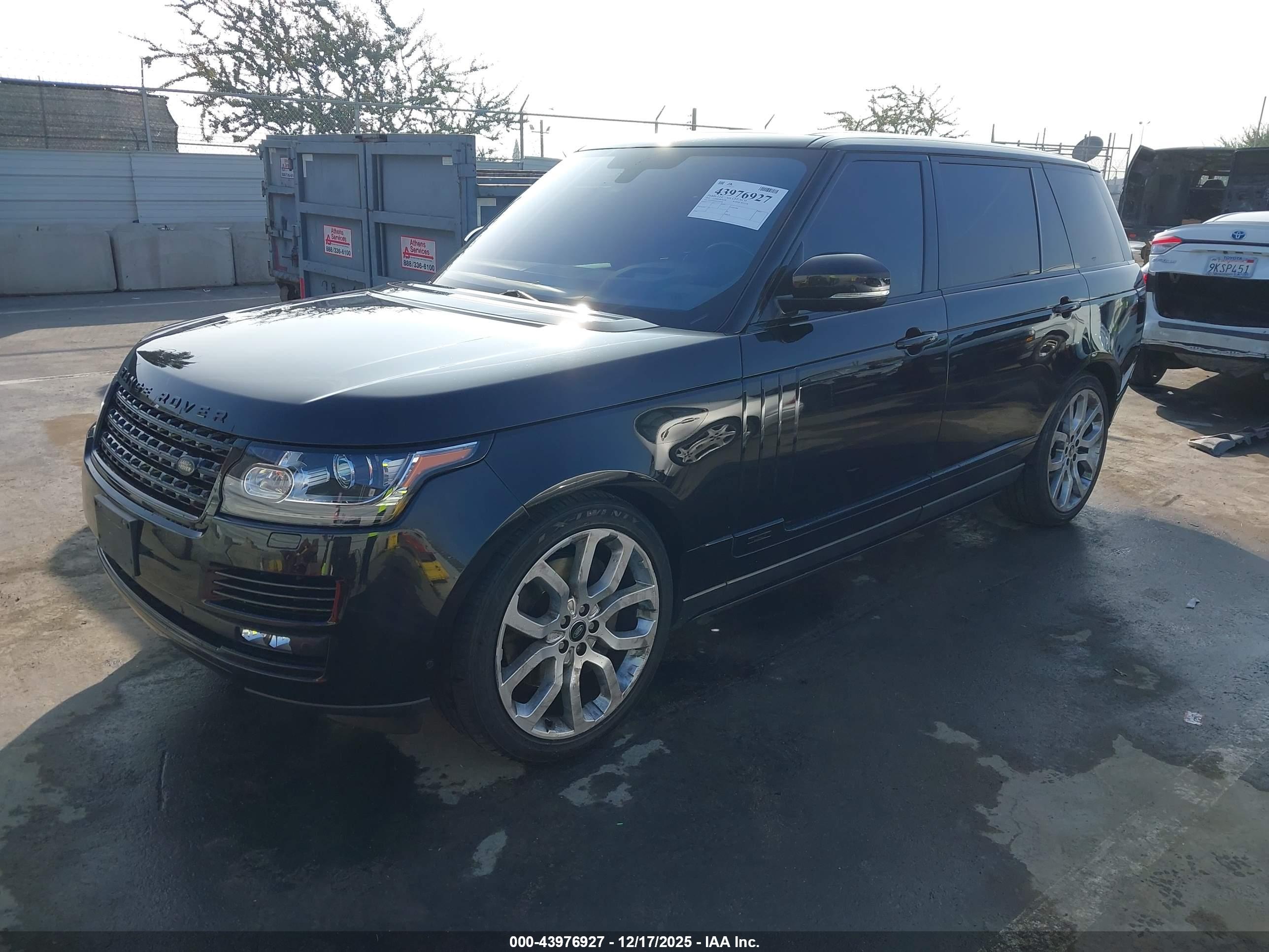 LAND ROVER image 2