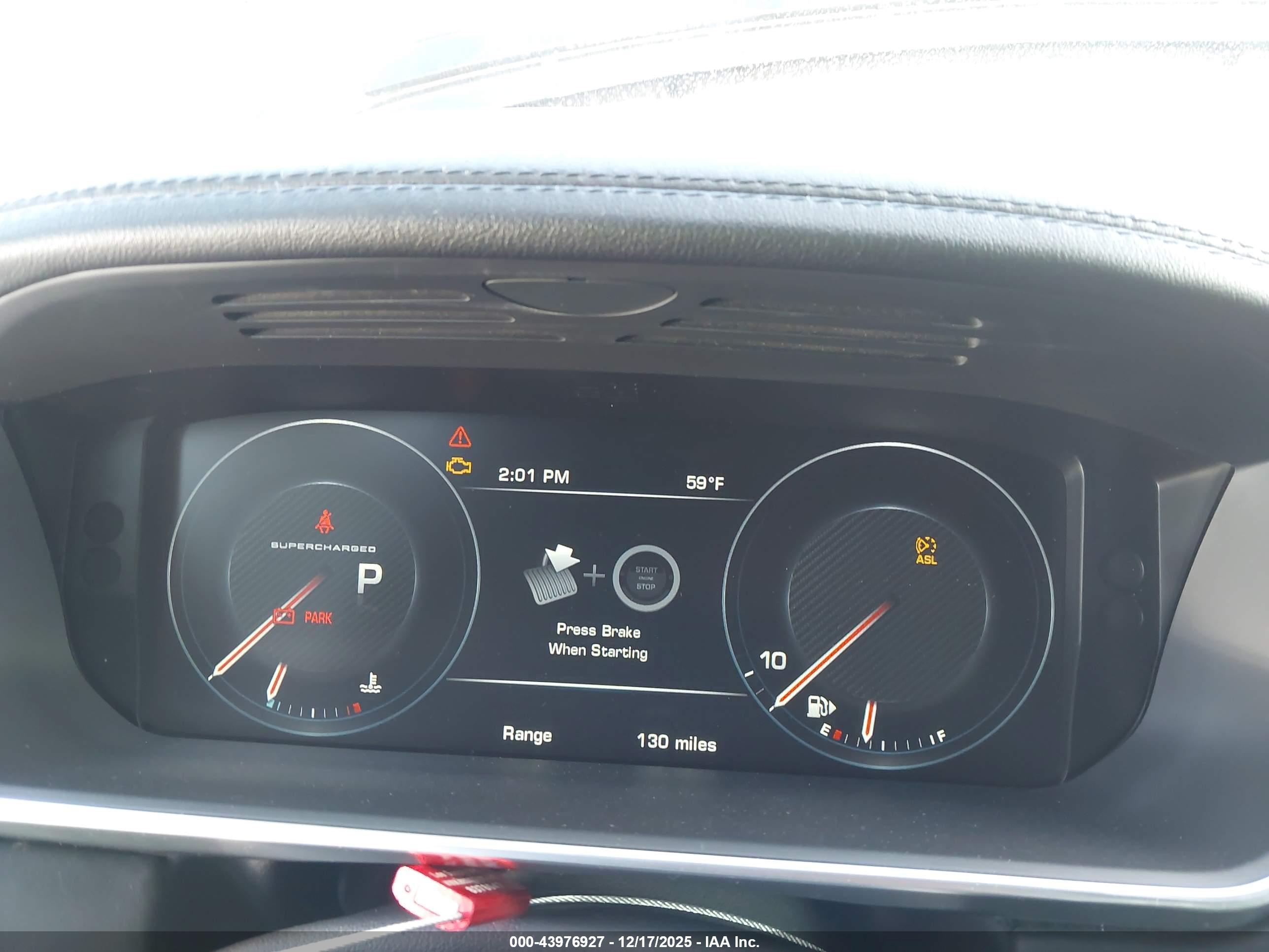 LAND ROVER image 7