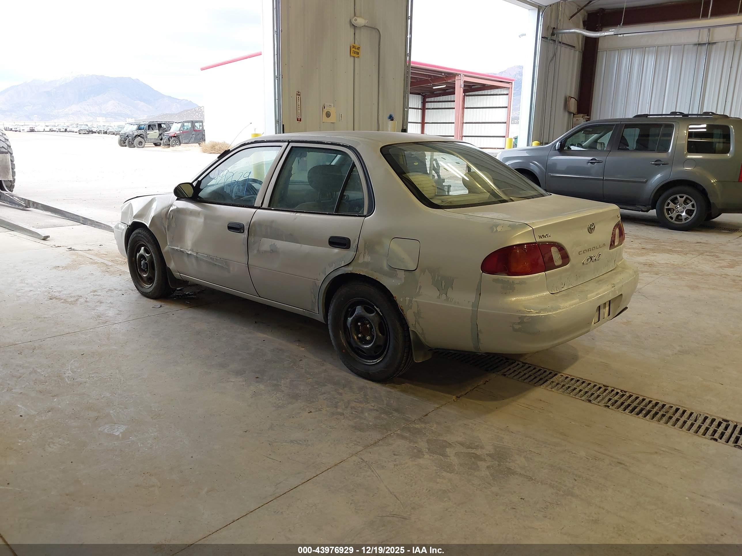 TOYOTA COROLLA image 3
