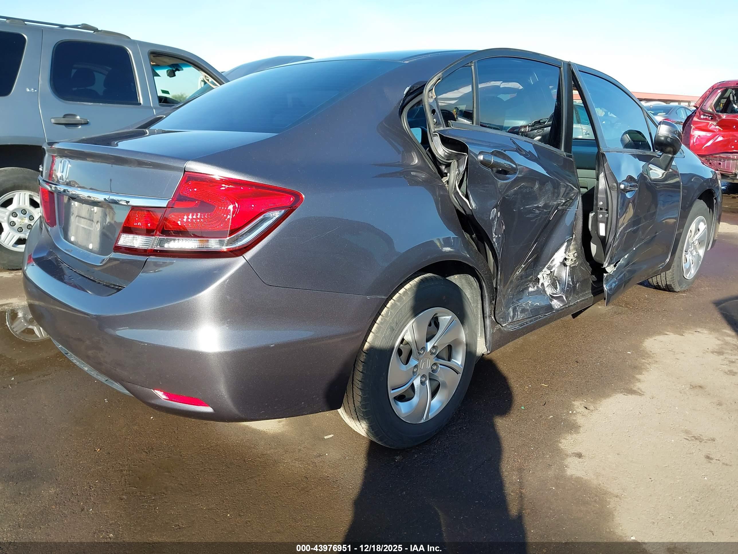 HONDA CIVIC image 4
