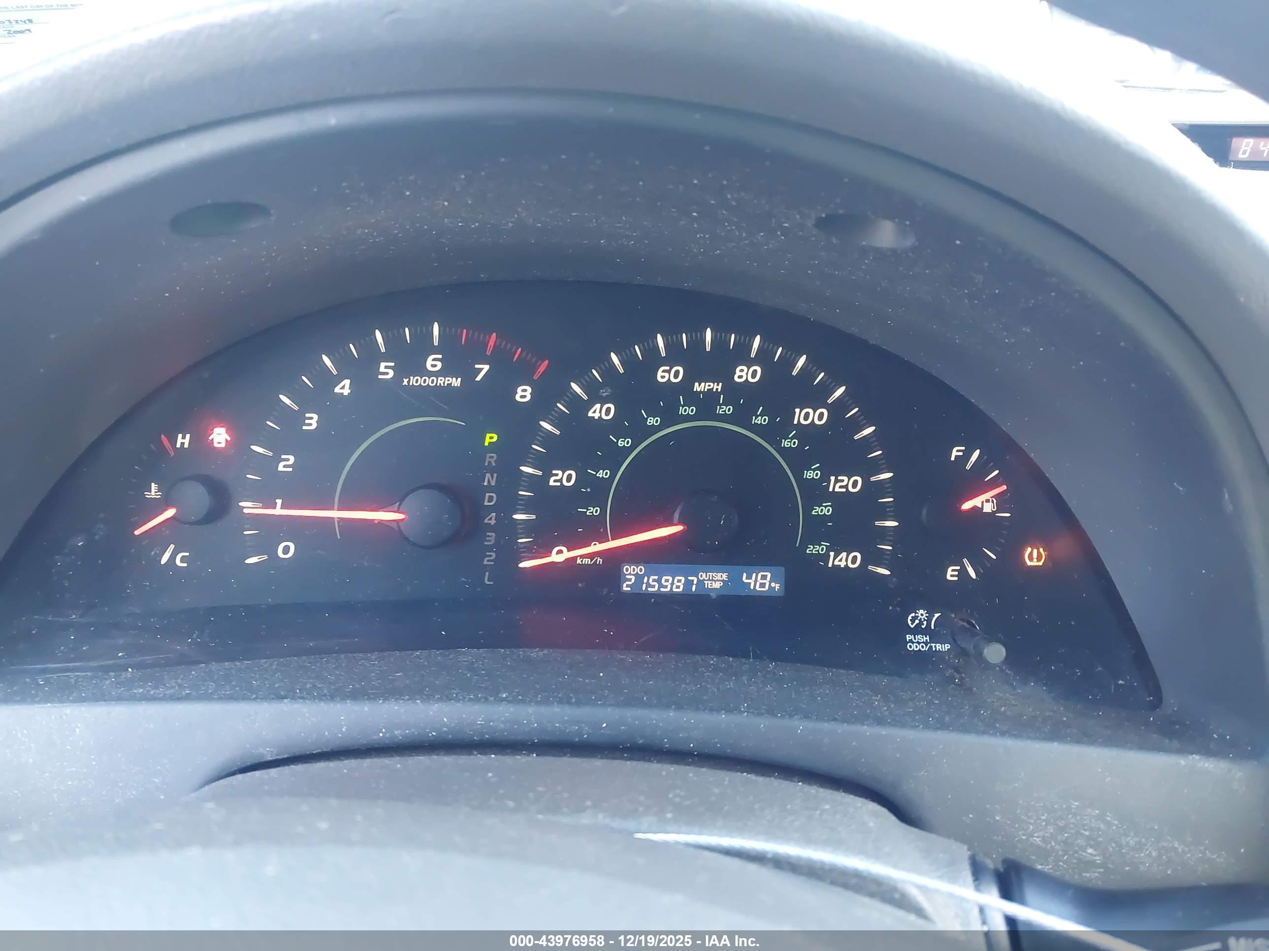 TOYOTA CAMRY image 7