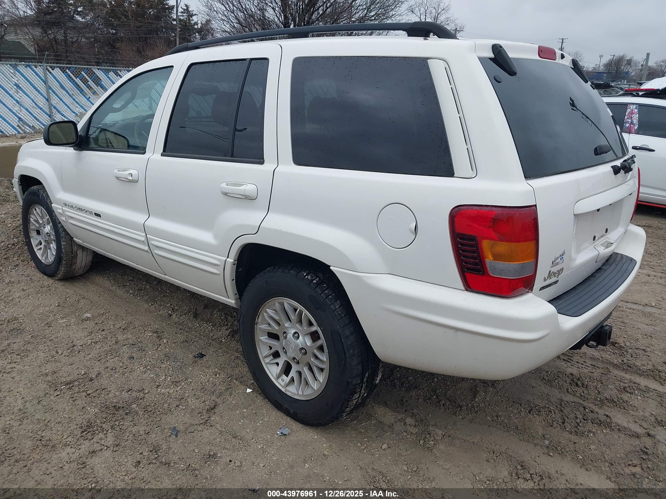 JEEP GRAND image 3