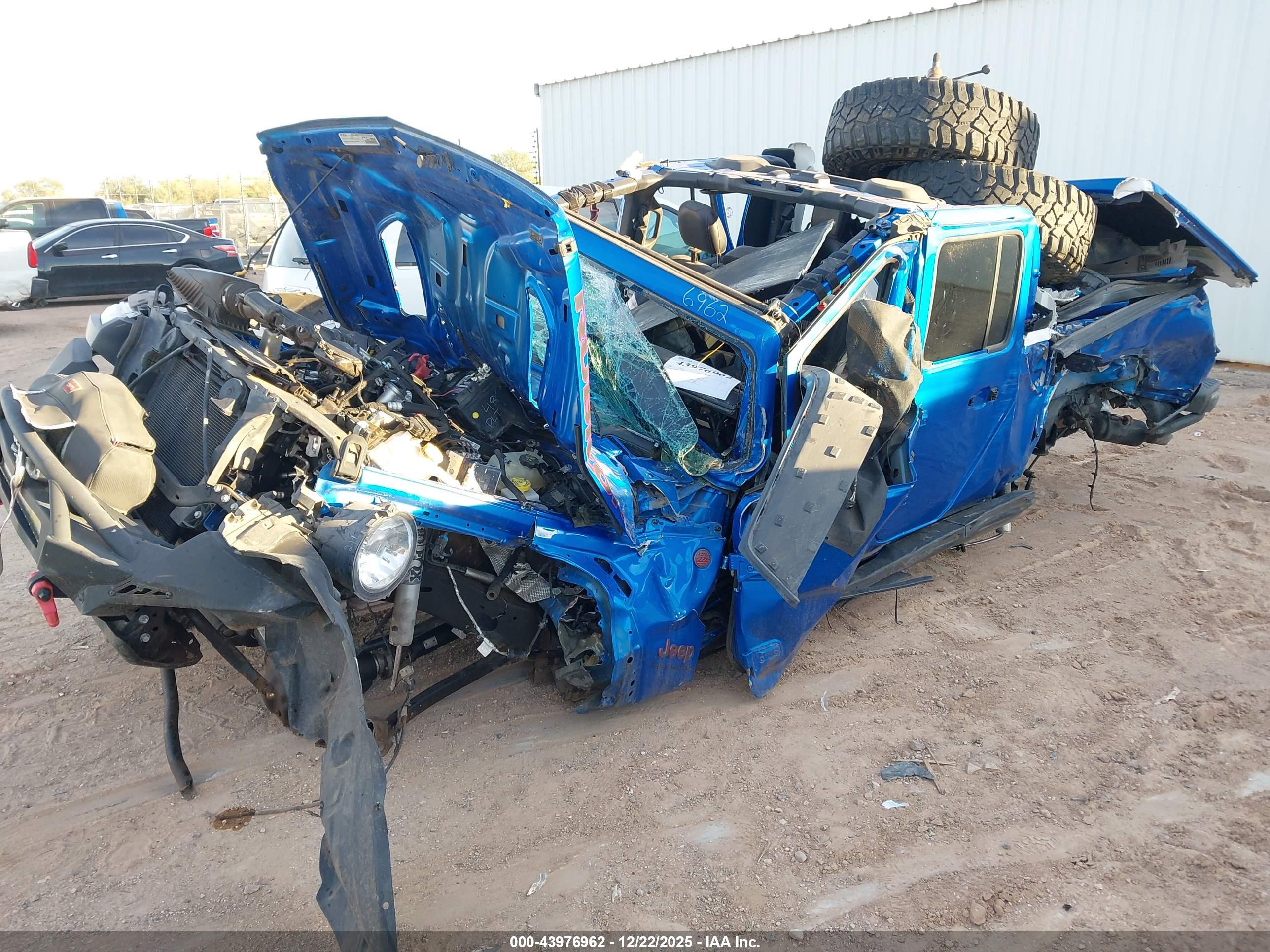 JEEP GLADIATOR image 2