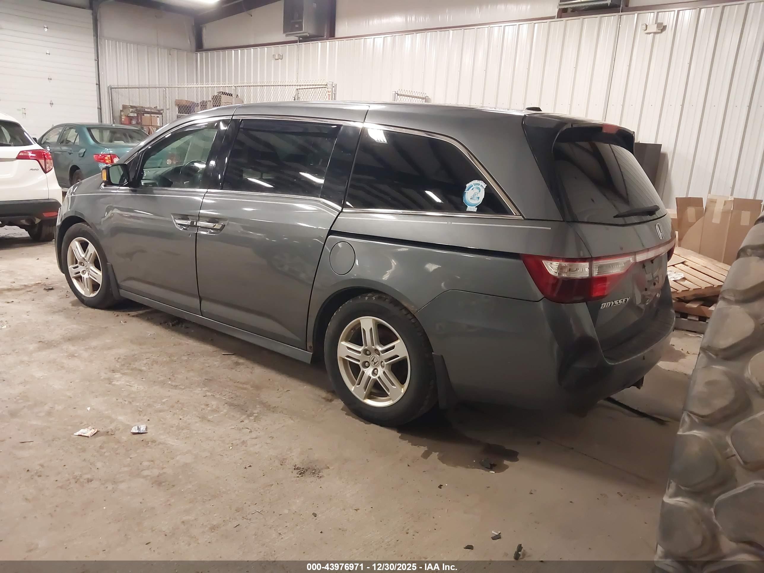 HONDA ODYSSEY image 3