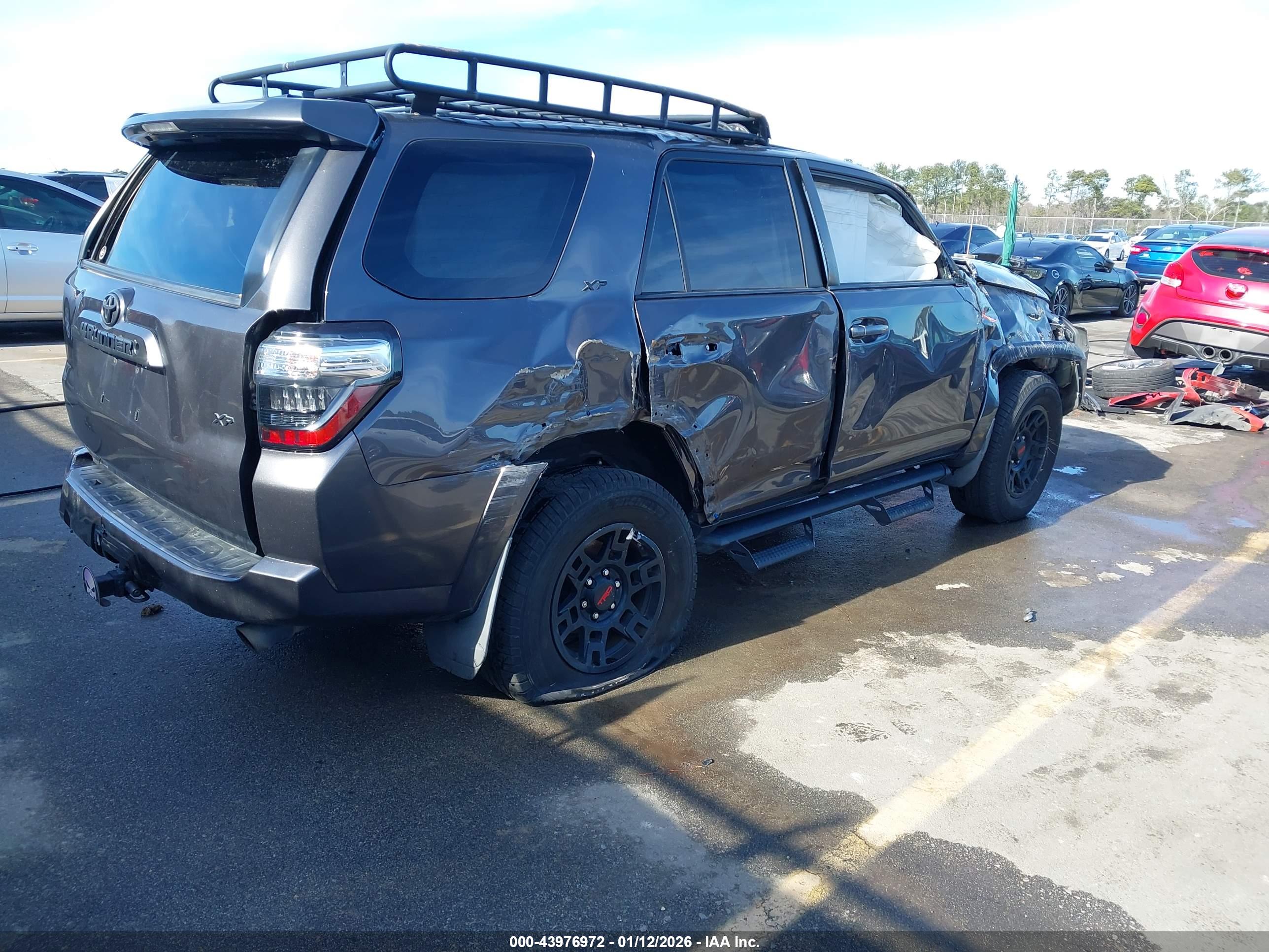 TOYOTA 4RUNNER image 4