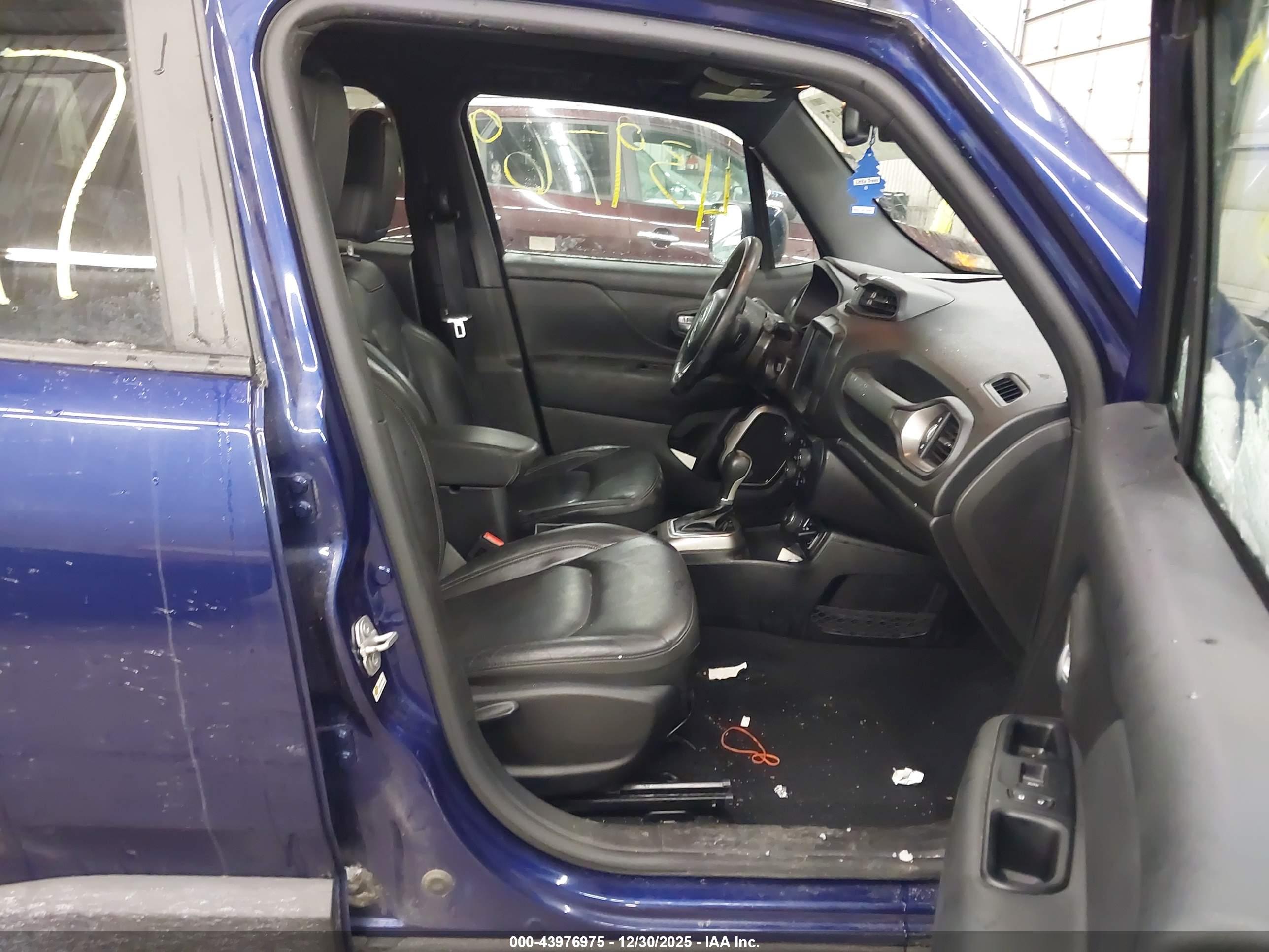 JEEP RENEGADE image 5