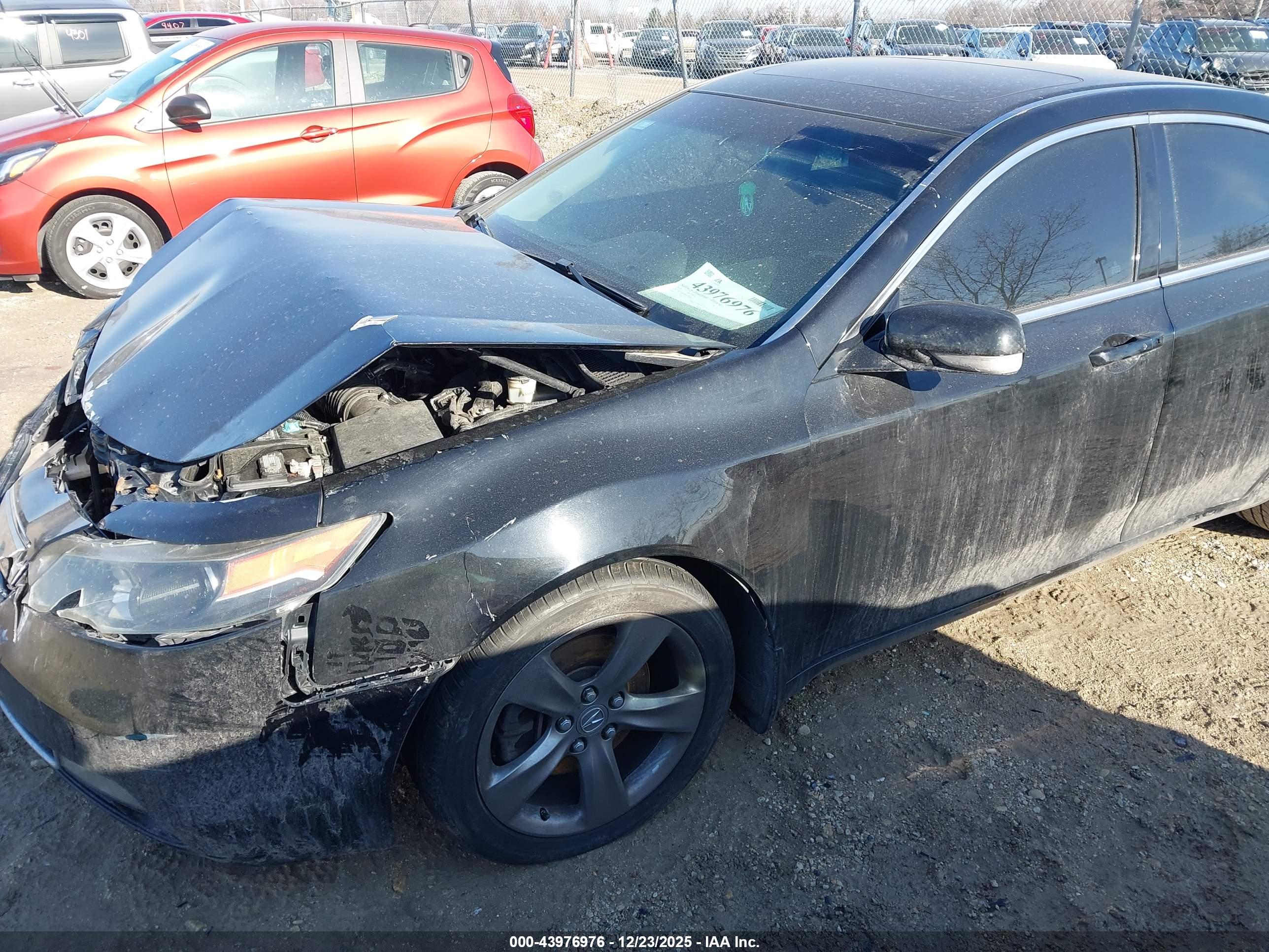 ACURA TL image 2