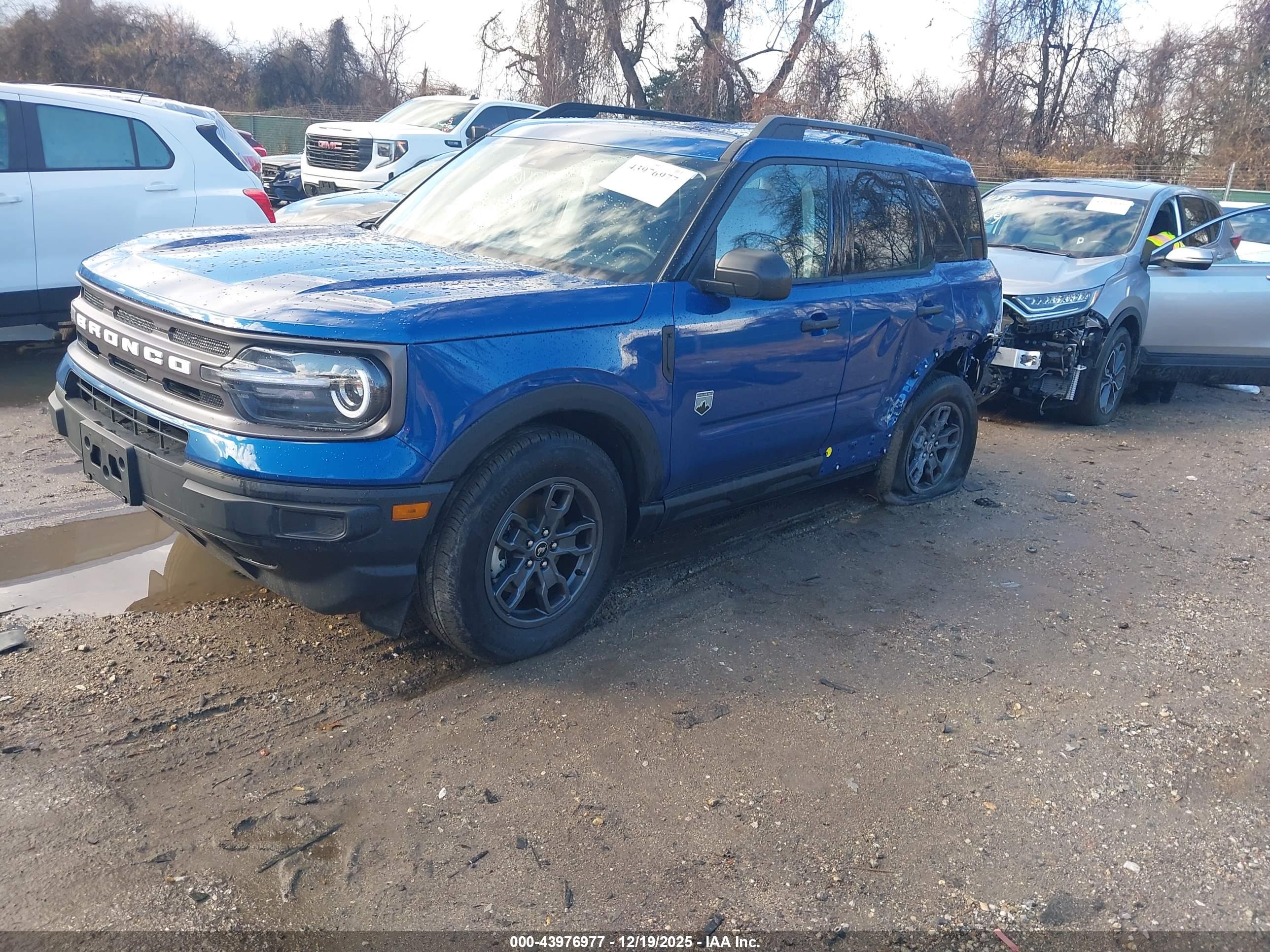 FORD BRONCO image 2