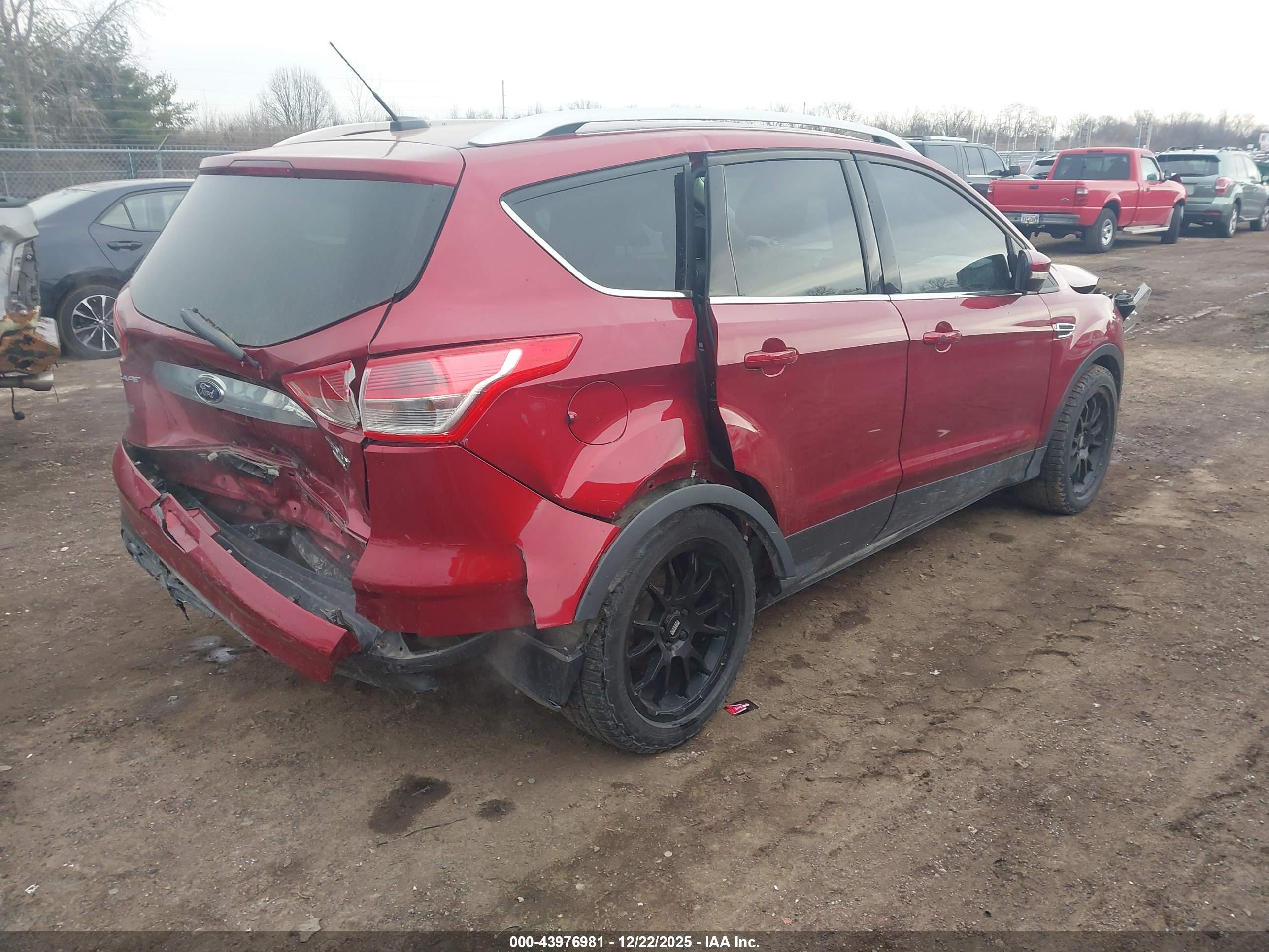 FORD ESCAPE image 4