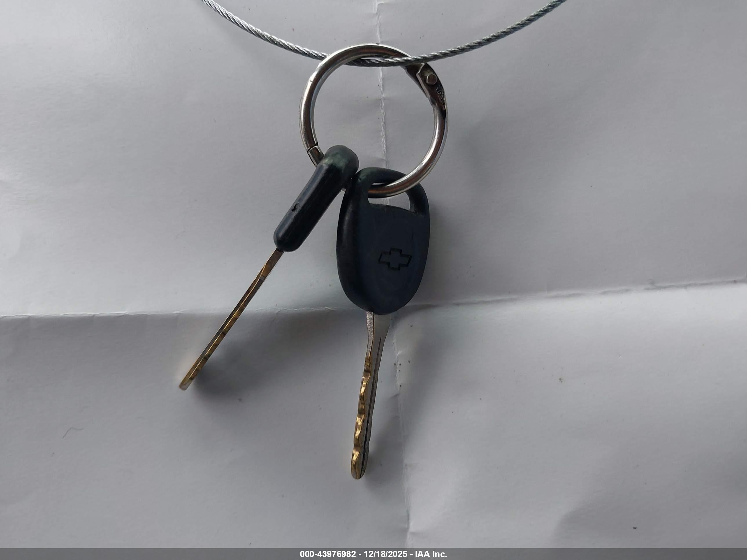 CHEVROLET BLAZER image 11