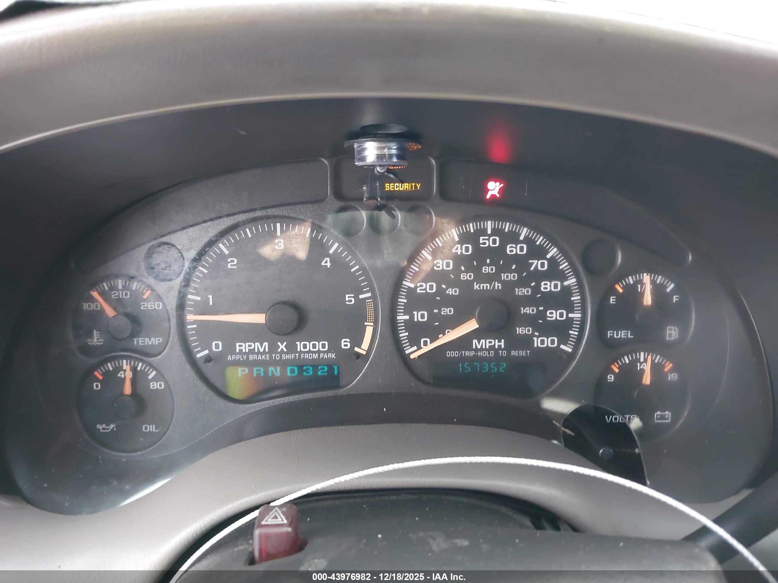 CHEVROLET BLAZER image 7