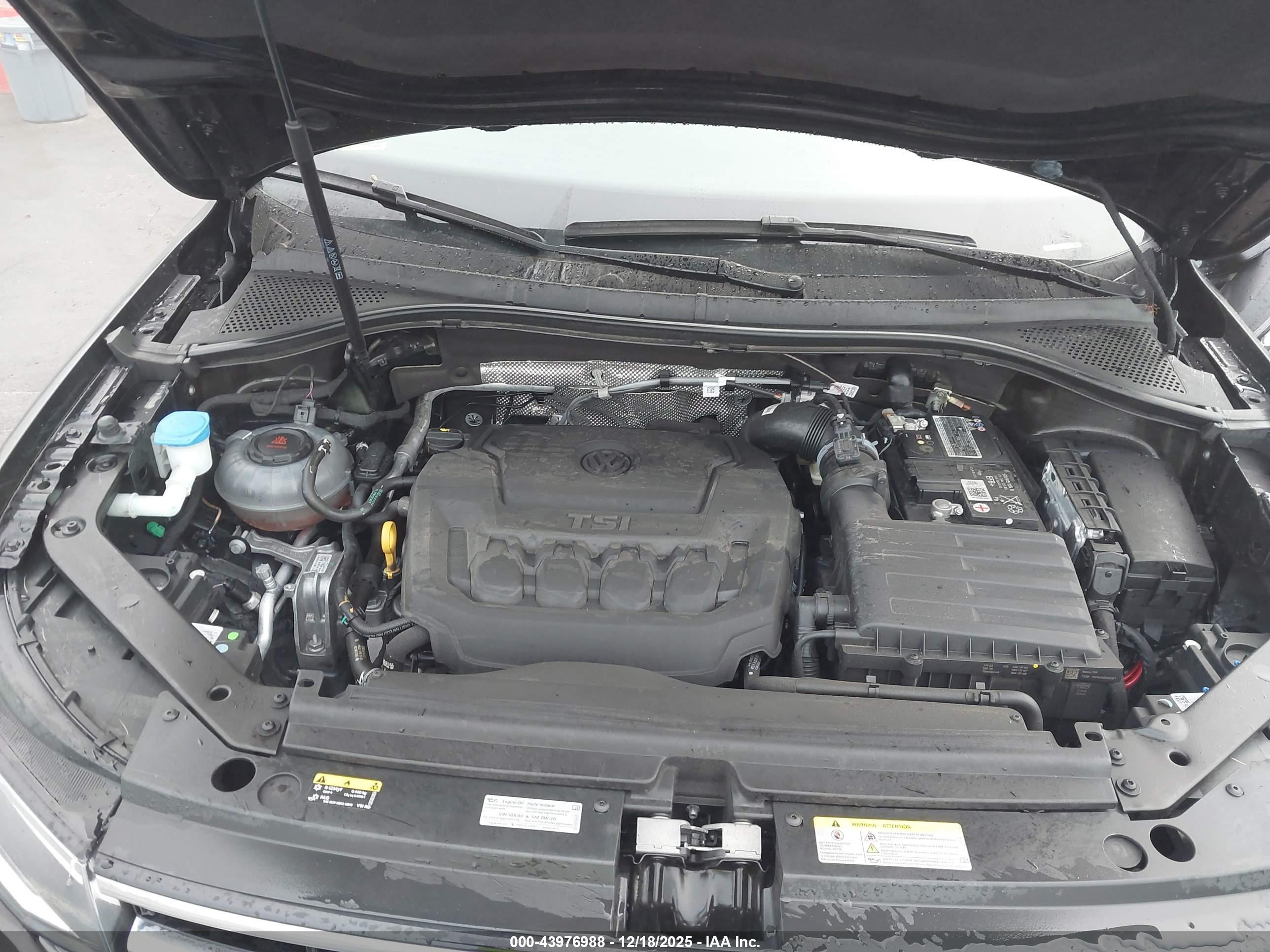 VOLKSWAGEN TIGUAN image 10