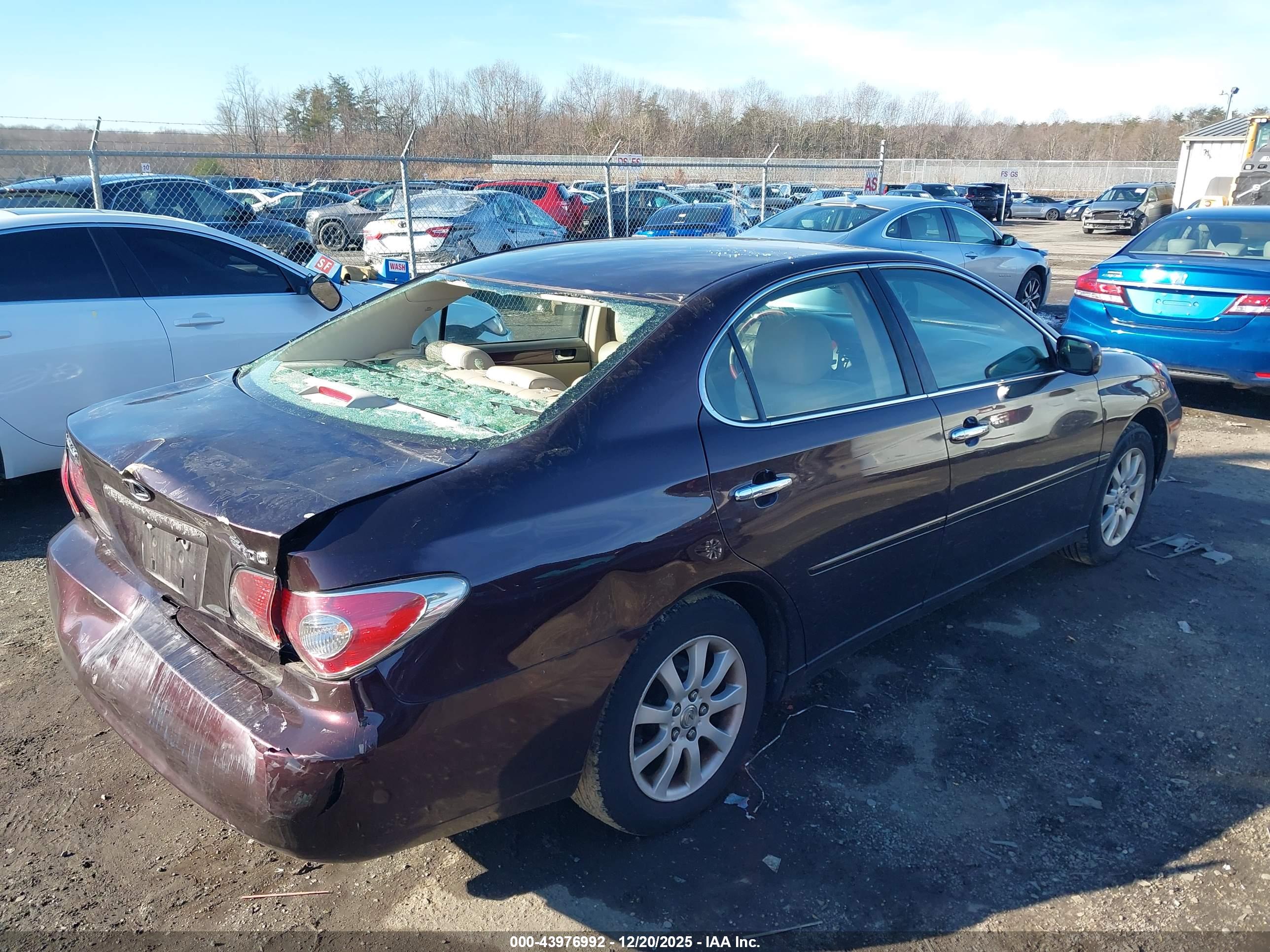 LEXUS ES image 4