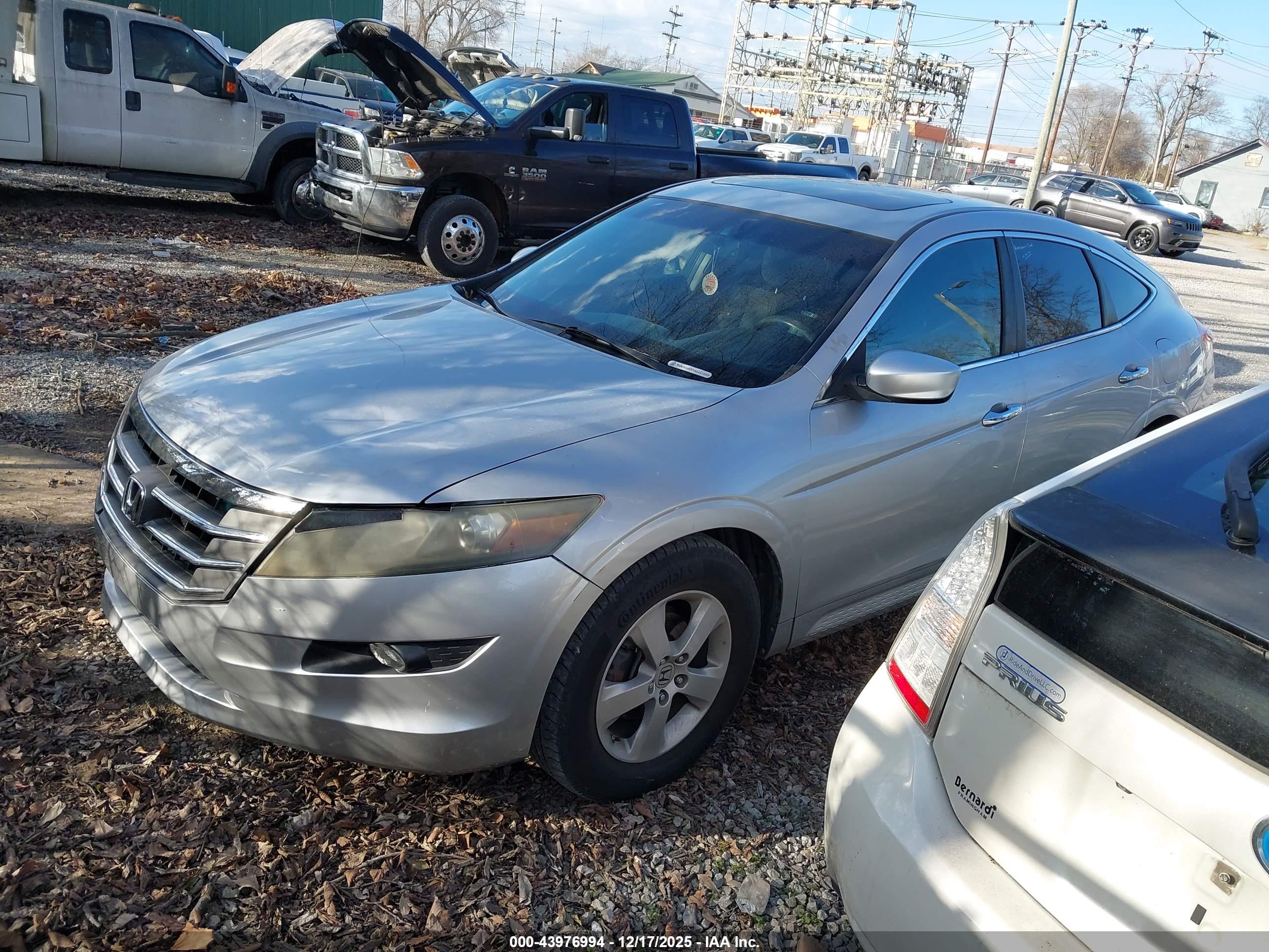 HONDA CROSSTOUR image 2