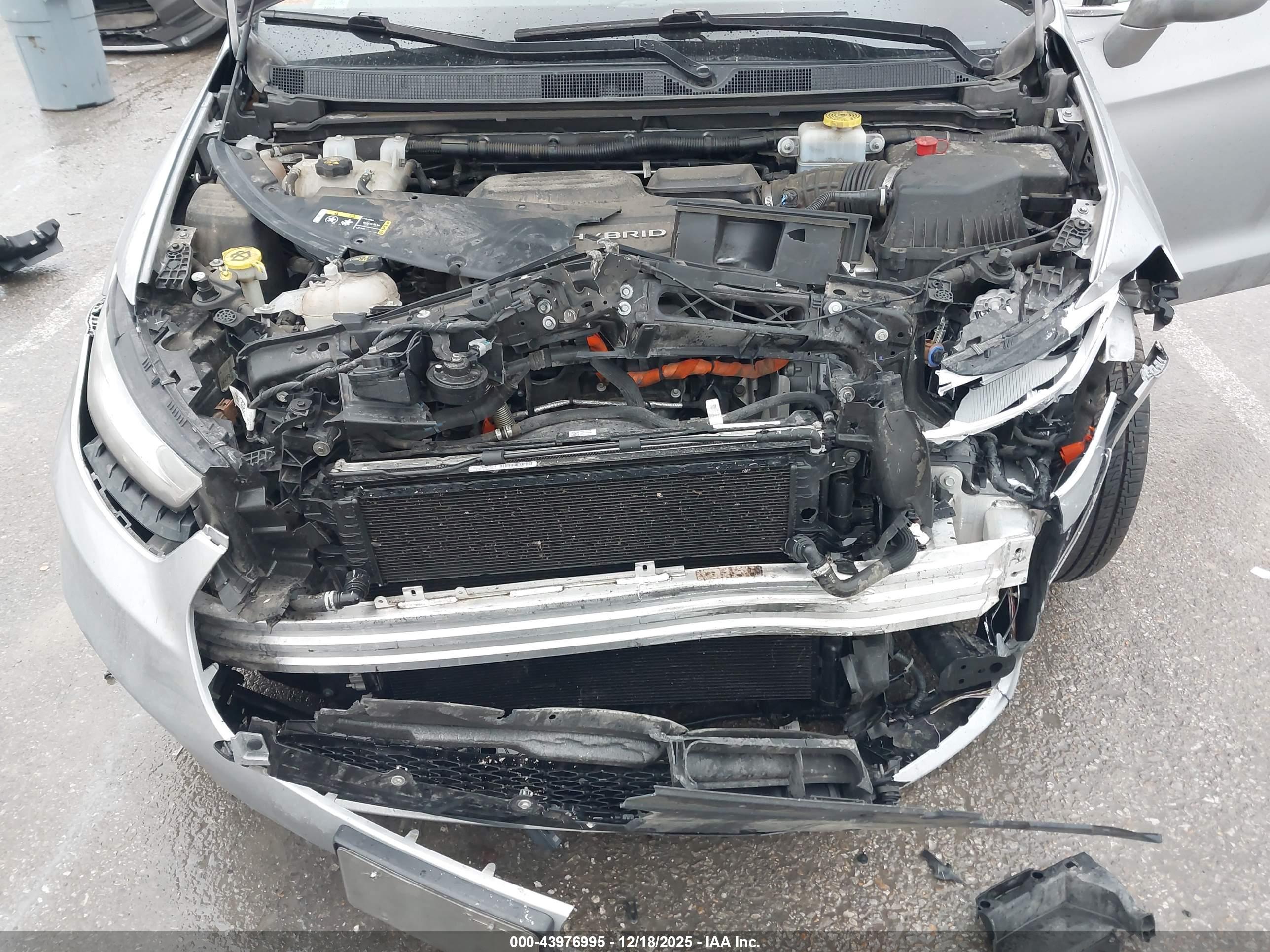 CHRYSLER PACIFICA image 10