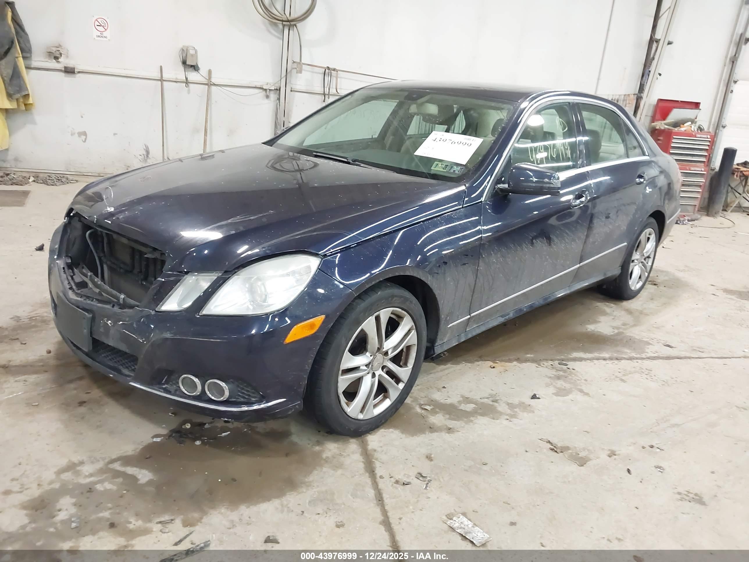MERCEDES-BENZ E image 2