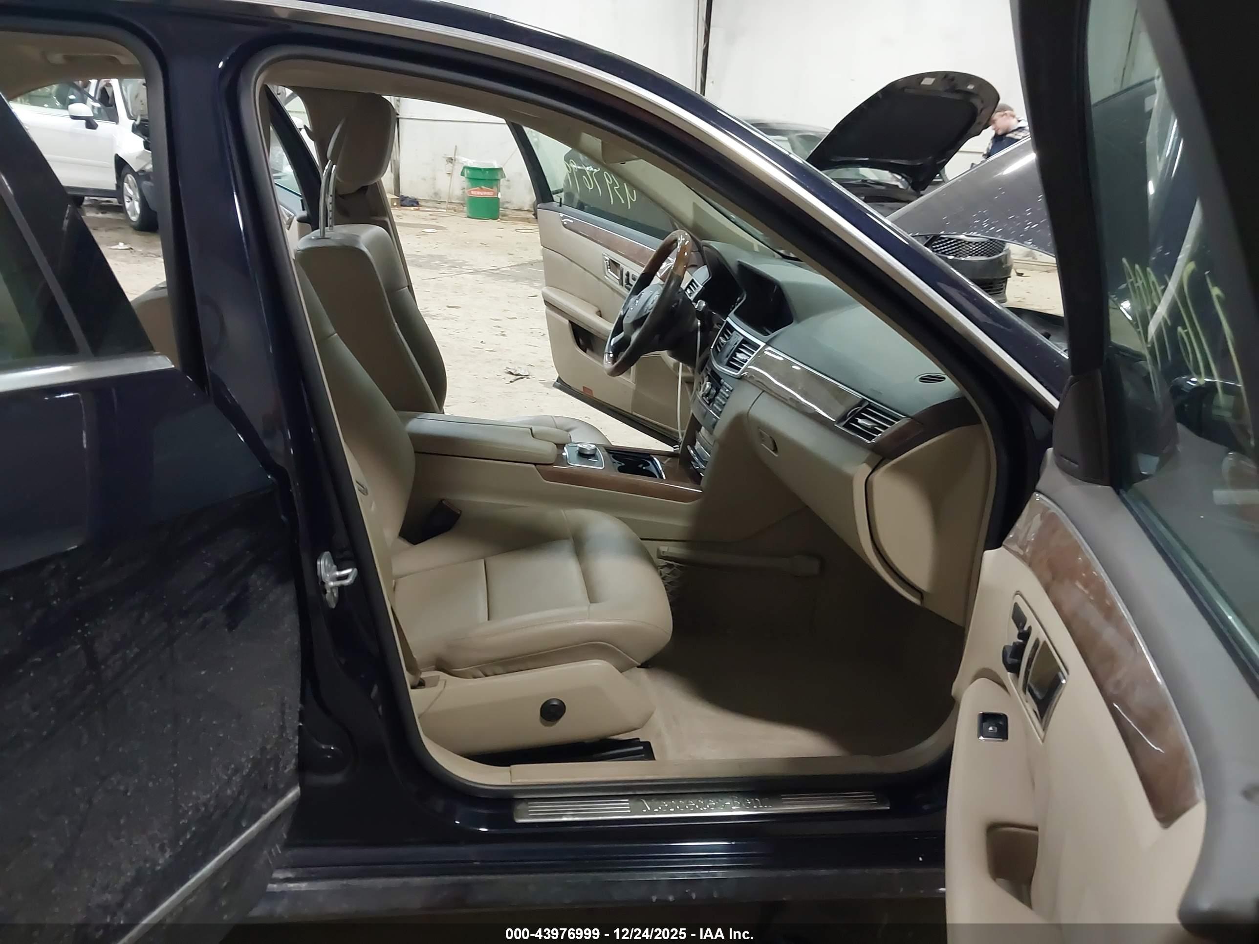 MERCEDES-BENZ E image 5