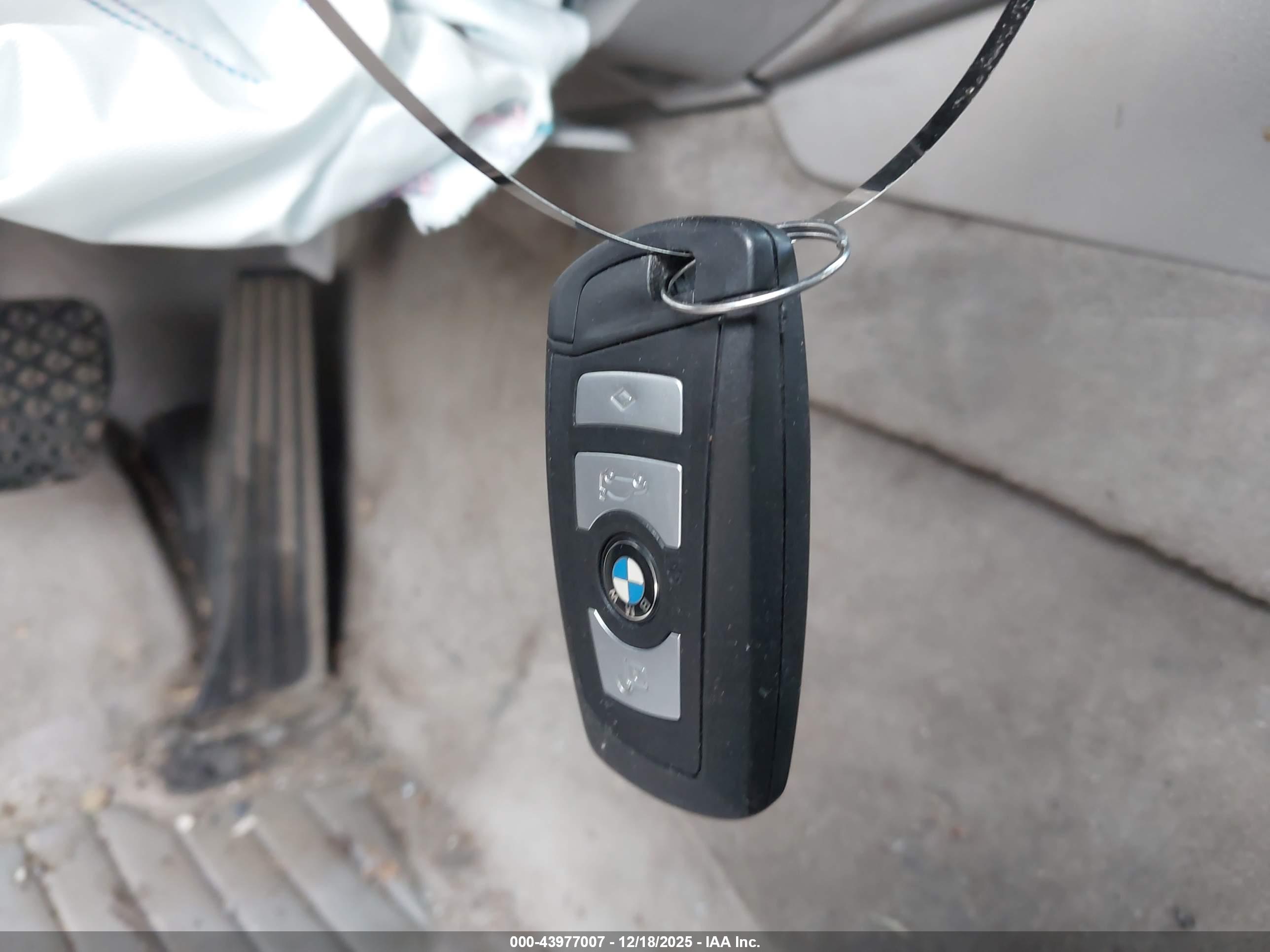 BMW 535I image 11