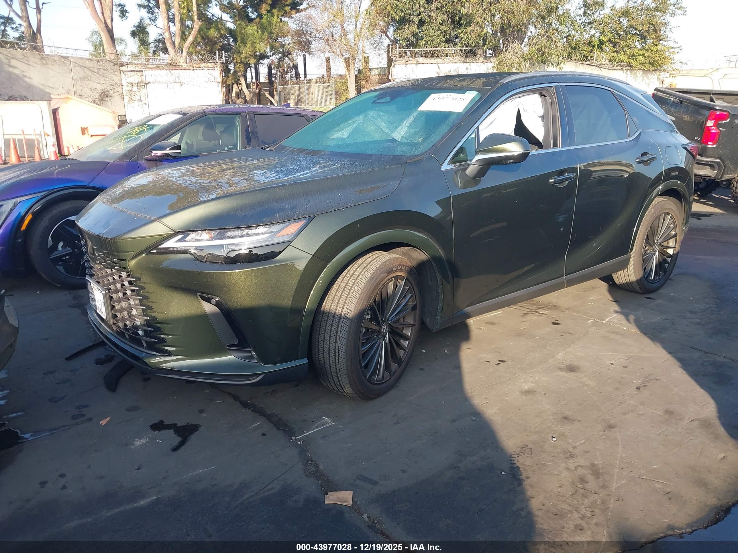 LEXUS RX image 2