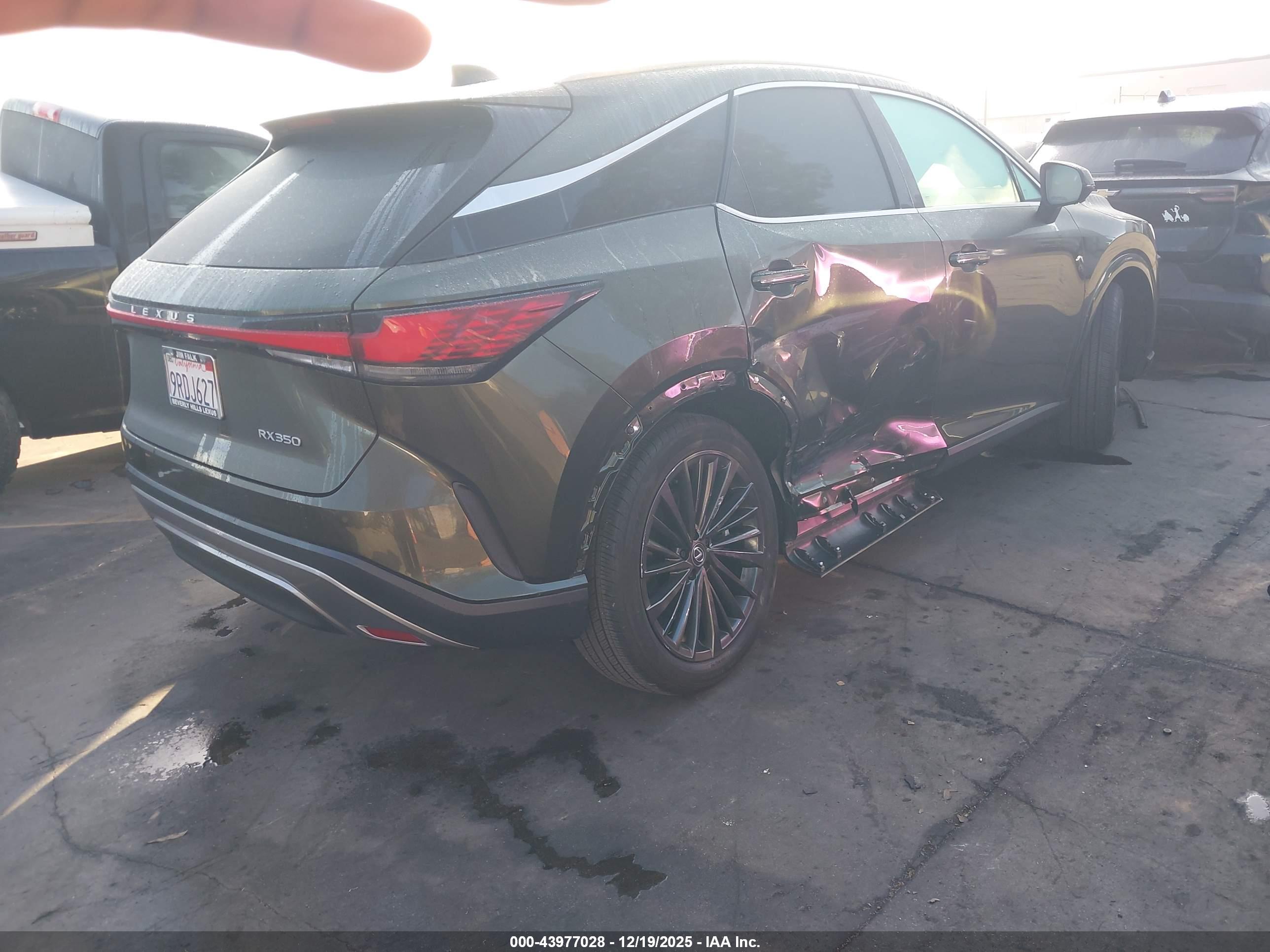 LEXUS RX image 4