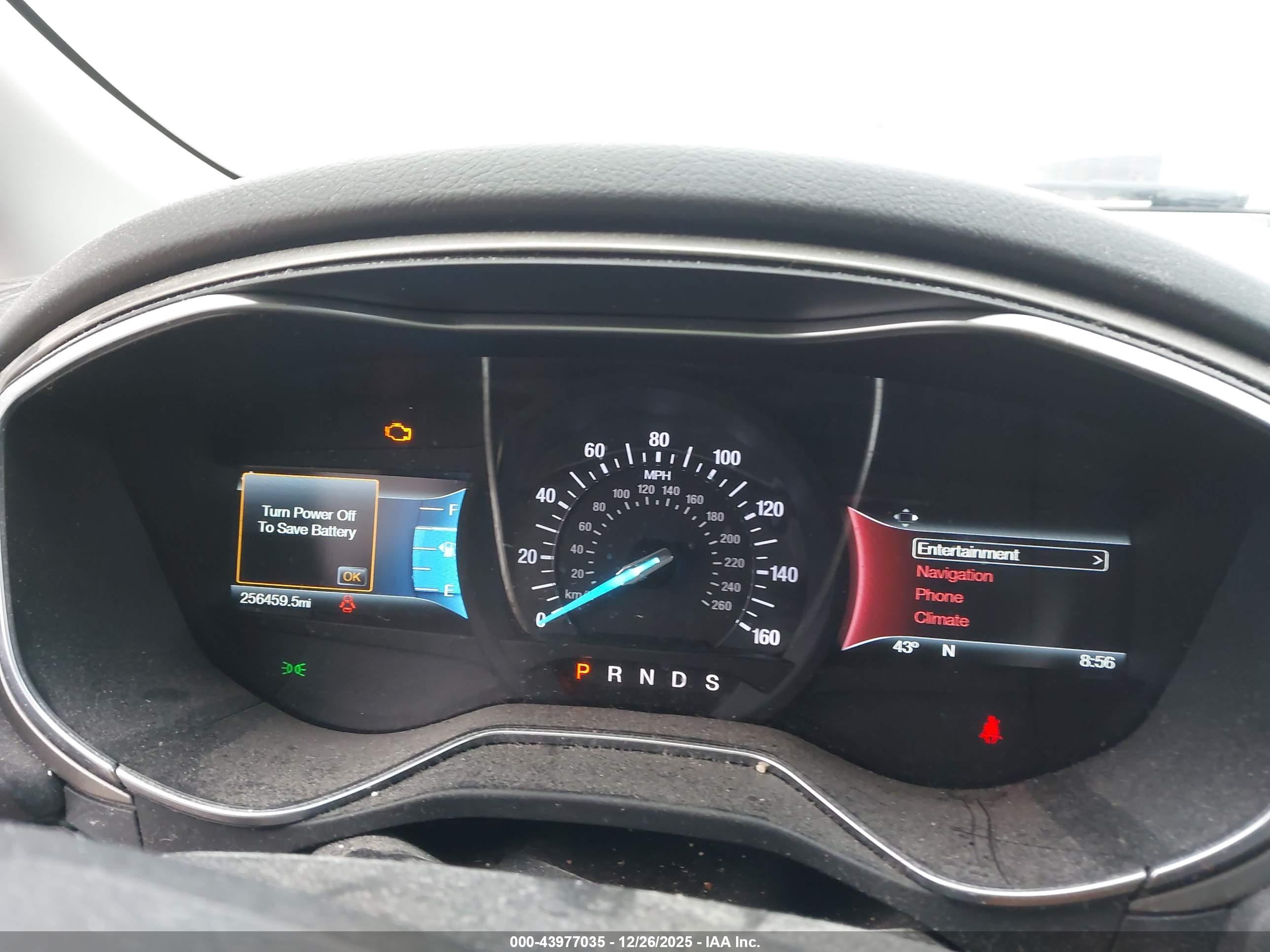 FORD FUSION image 7