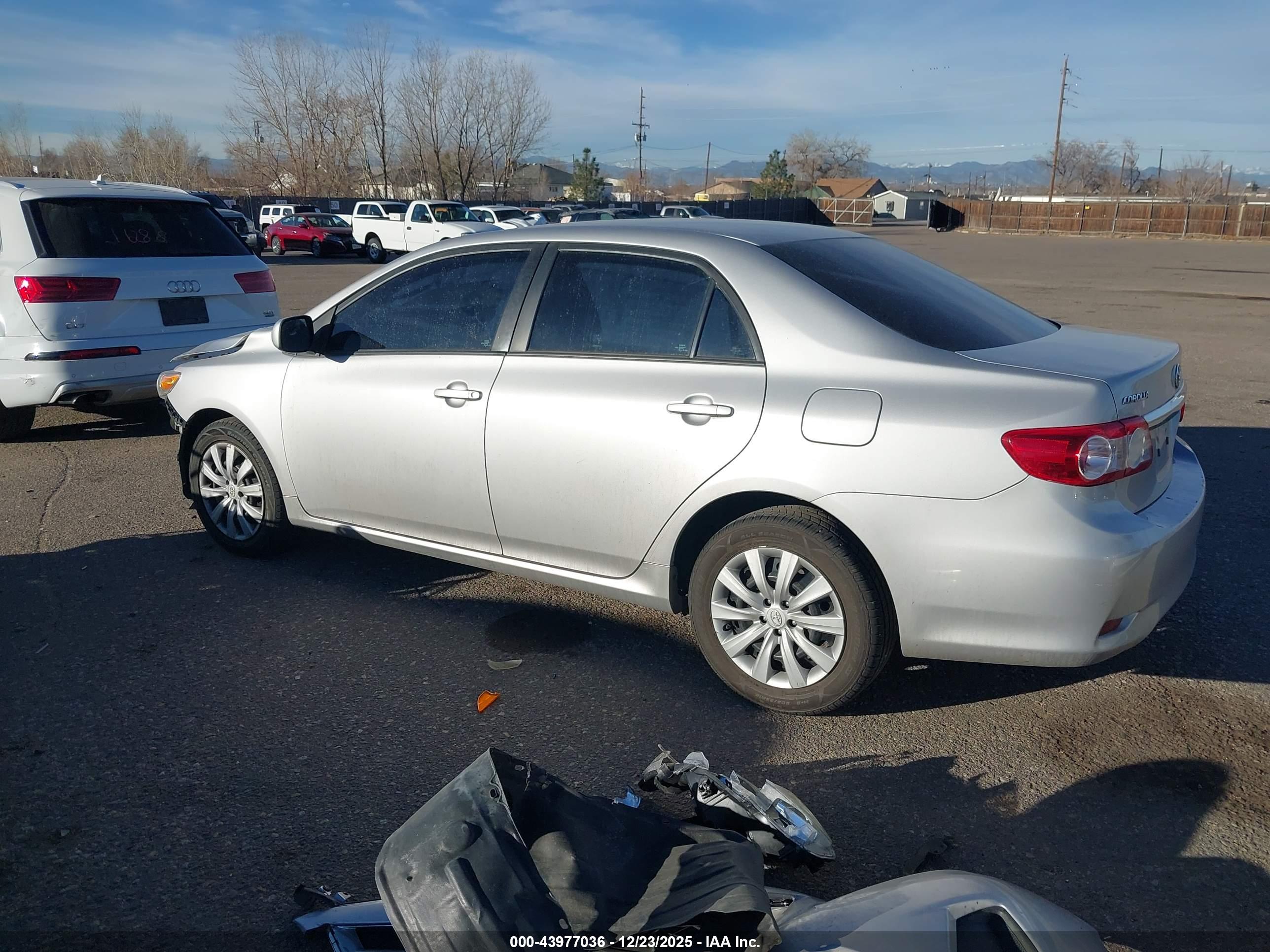 TOYOTA COROLLA image 3